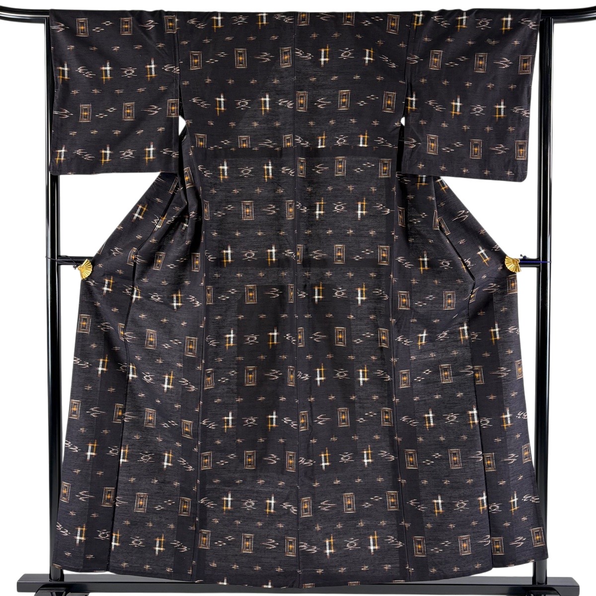 紬 身丈157cm 裄丈65cm M 単衣 燕 井桁絣 焦茶色 正絹 名品 【中古】 msp30