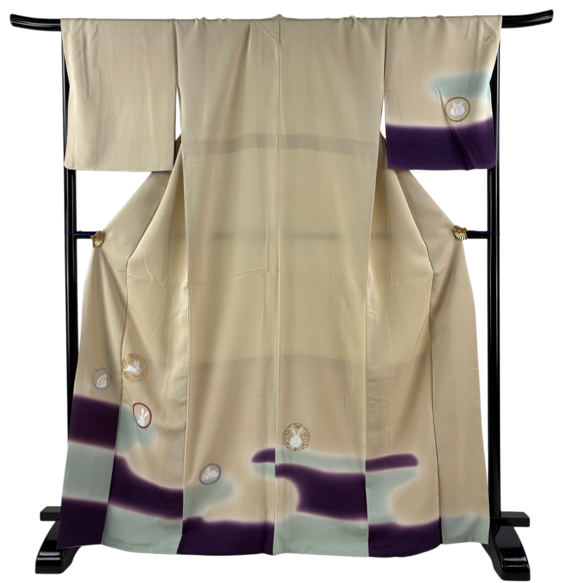 付下げ 身丈168cm 裄丈68.5cm L 袷 うさぎ 草花 金彩 染め分け ベージュ 正絹 名品 【中古】
