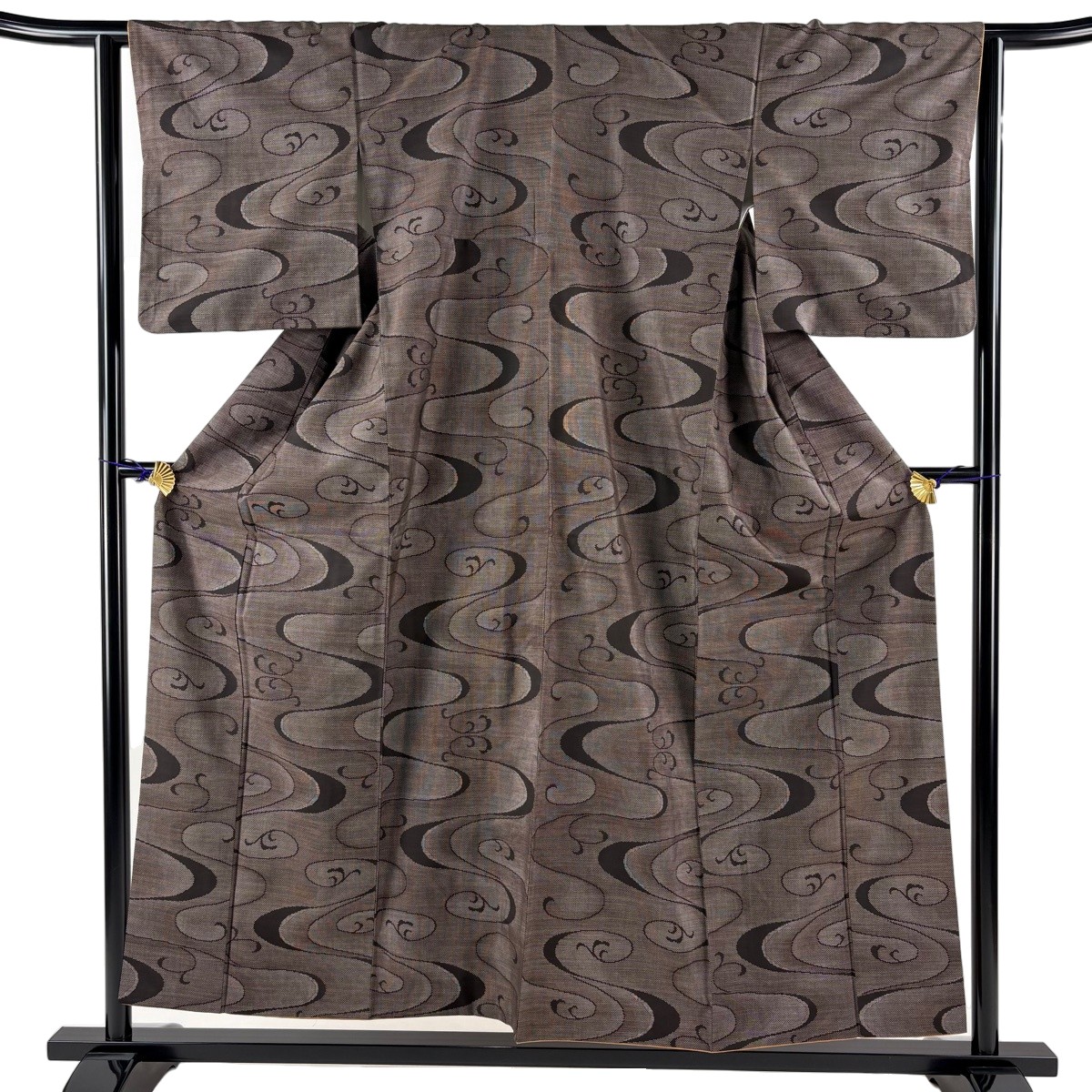 【美品】 紬 身丈156.5cm 裄丈63.5cm S 袷 唐草 焦茶色 正絹 秀品 【中古】 msp30