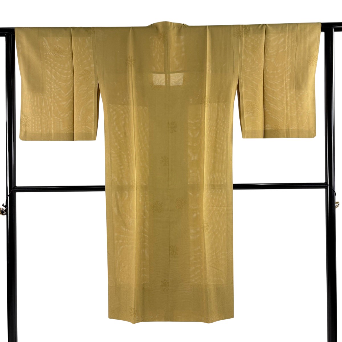 【美品】 道行 身丈120.5cm 裄丈62.5cm S 和装コート 角衿 雪の結晶 地紋 黄土色 正絹 名品 【中古】