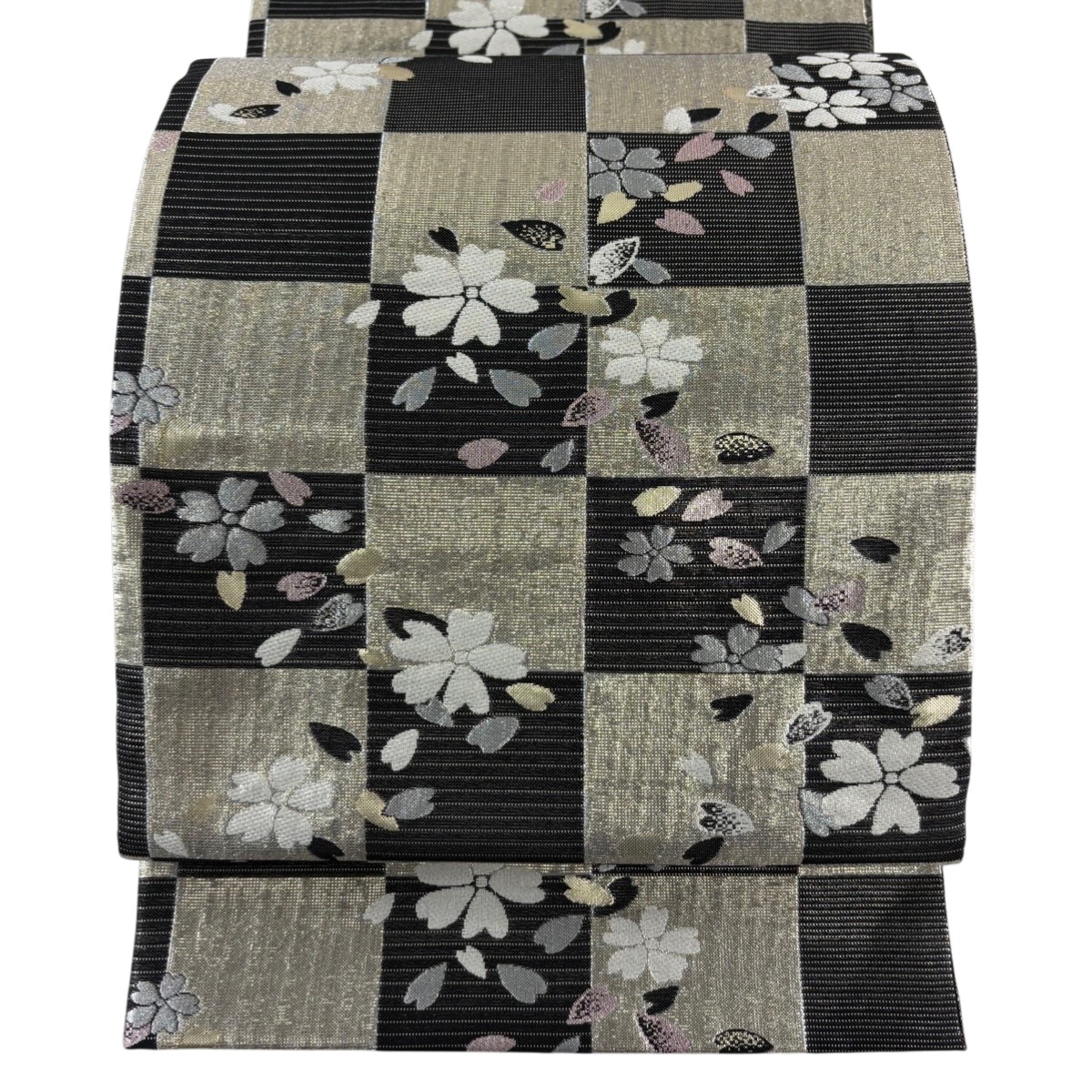【美品】 袋帯 秀品 桜 変わり市松 銀糸 箔 黒 六通 正絹 【中古】