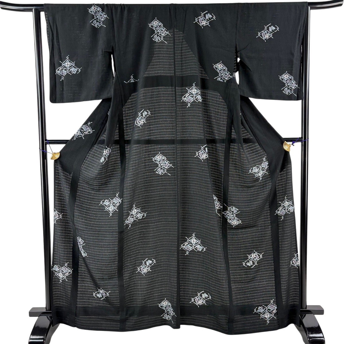 小紋 身丈167cm 裄丈64cm M 薄物 草花 蝶 黒 正絹 秀品 【中古】