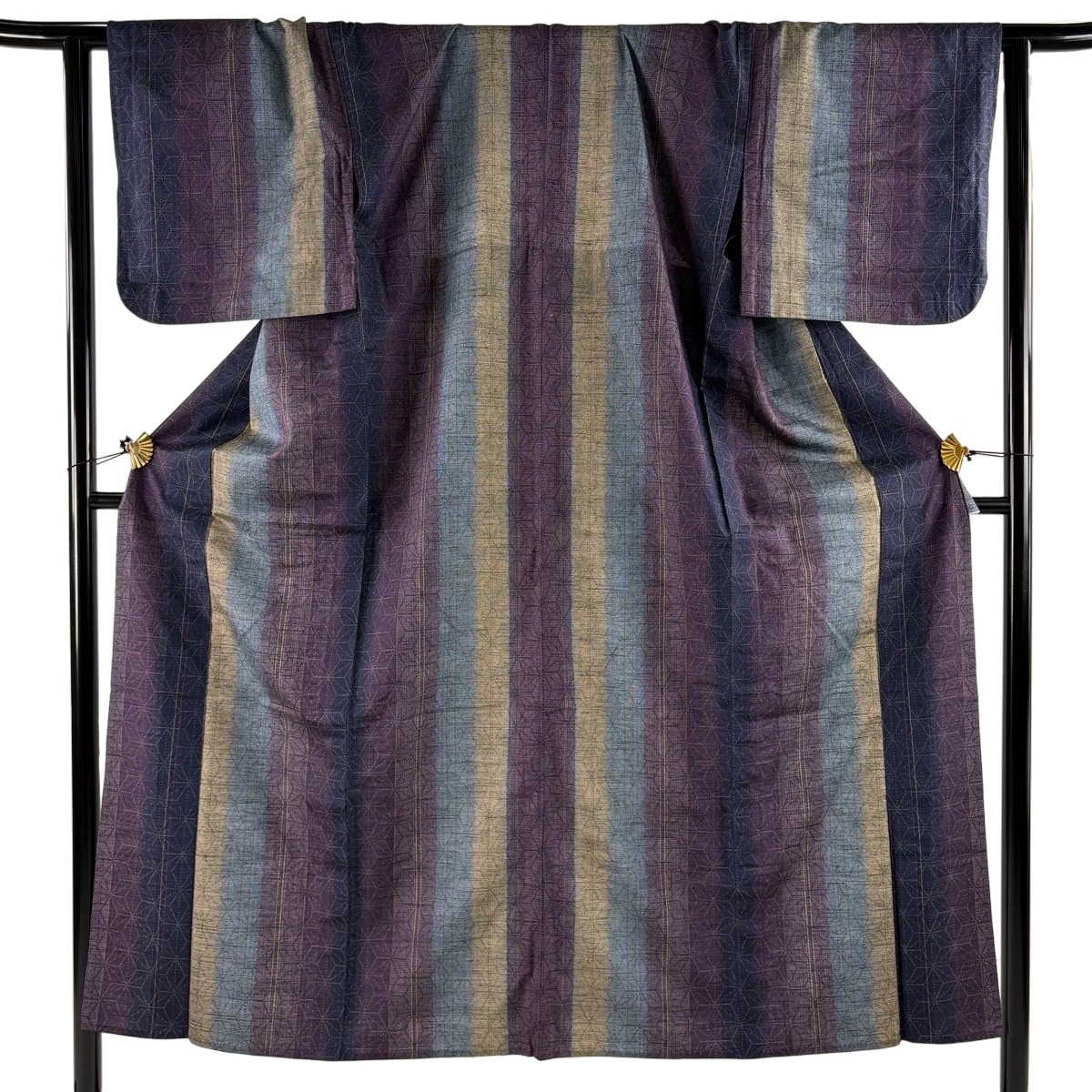 紬 身丈151cm 裄丈65.5cm M 単衣 麻の葉 縦縞 紫 正絹 秀品 【中古】