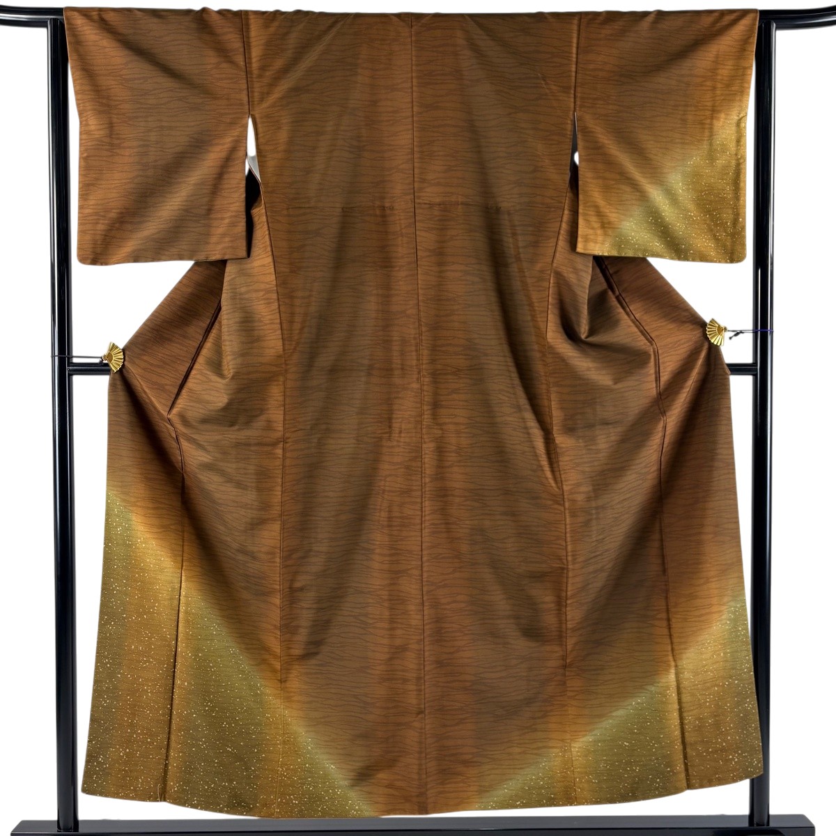 【美品】 付下げ 身丈154cm 裄丈63cm S 袷 紬地 幾何学模様 波 ぼかし 茶色 正絹 秀品 【中古】