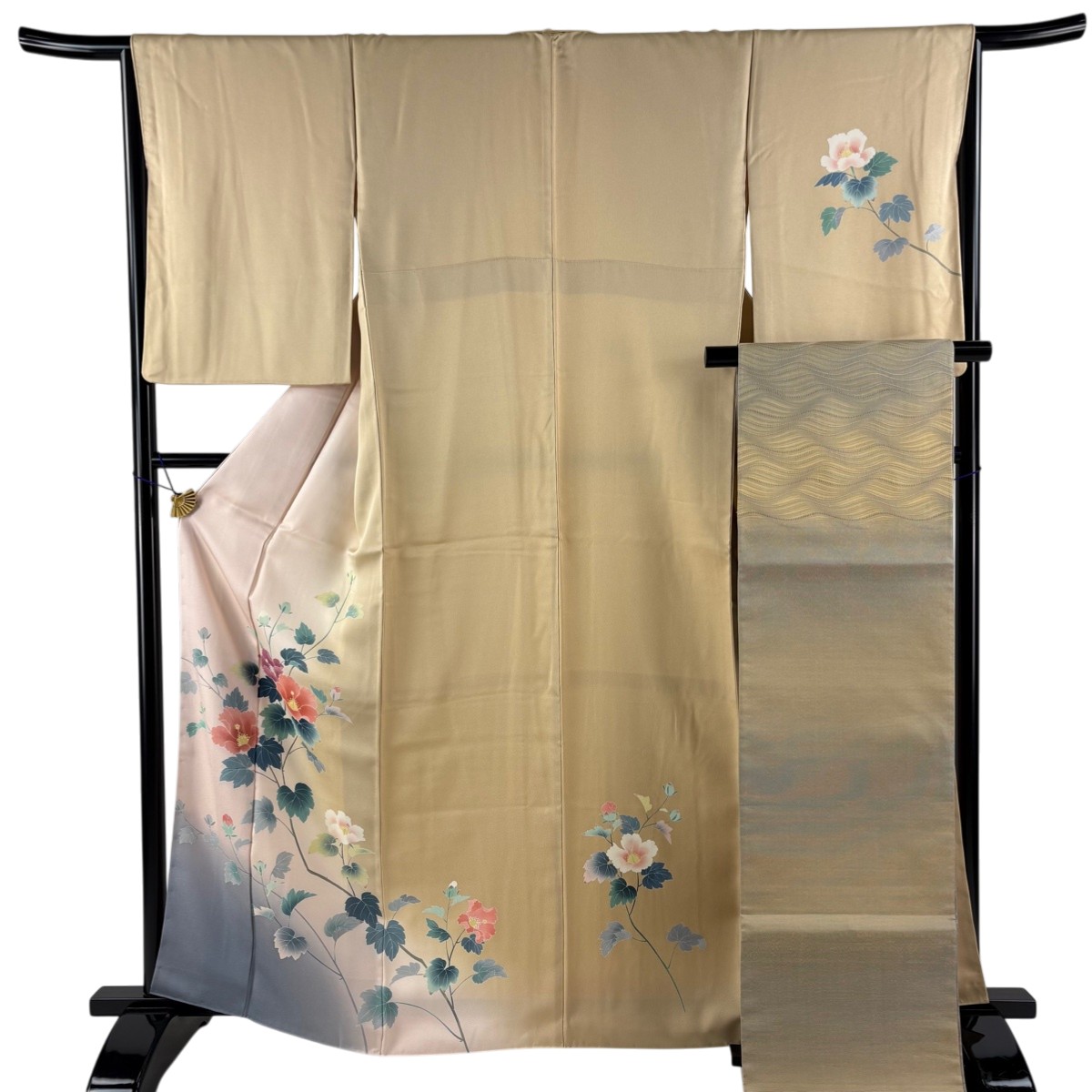 【美品】 短い訪問着 身たけ163.5糎 裄丈66糎 M 袷 袋帯仕掛ける 枝花 染め分け ぼかし 薄サクラ色 正絹 秀品 【中古】