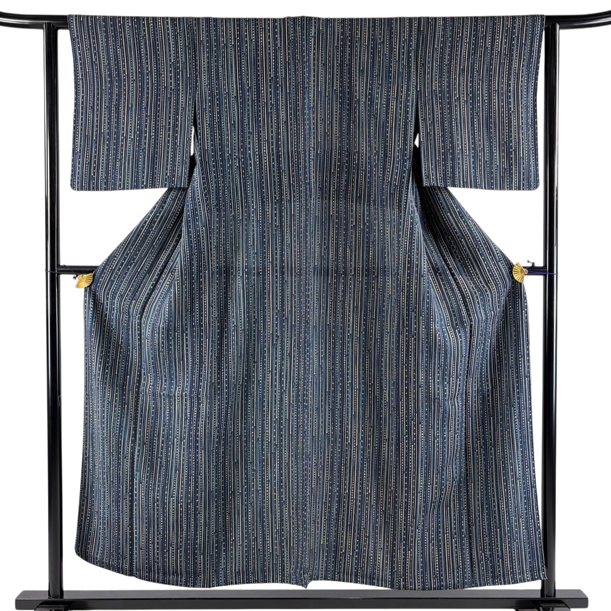 【美品】 小紋 身丈154cm 裄丈61.5cm S 単衣 証紙あり 縞 幾何学 藍色 正絹 逸品 【中古】