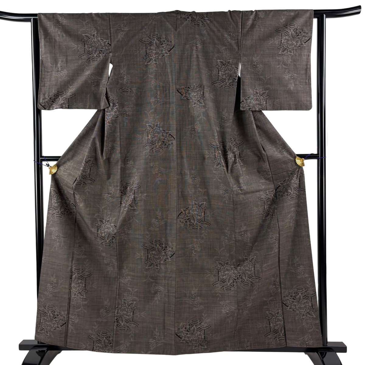 【美品】 紬 身丈161cm 裄丈62.5cm S 袷 草花 波 焦茶色 正絹 秀品 【中古】