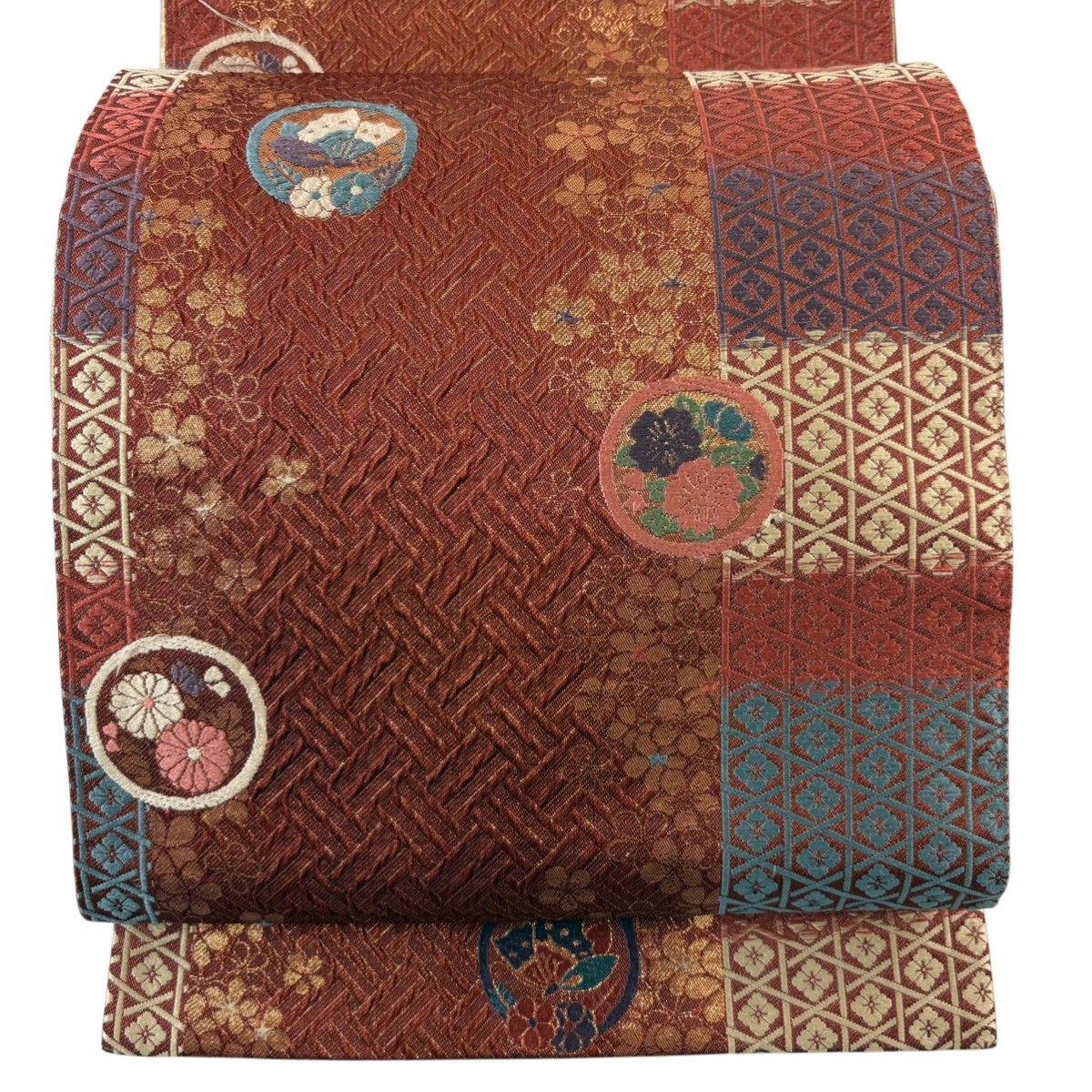 袋帯 秀品 蝶 草花 刺繍 箔 赤茶 六通 正絹 【中古】