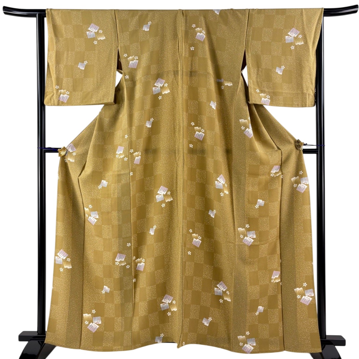 【美品】 小紋 身丈162.5cm 裄丈66cm M 単衣 源氏香 桜 縮緬 黄土色 正絹 秀品 【中古】