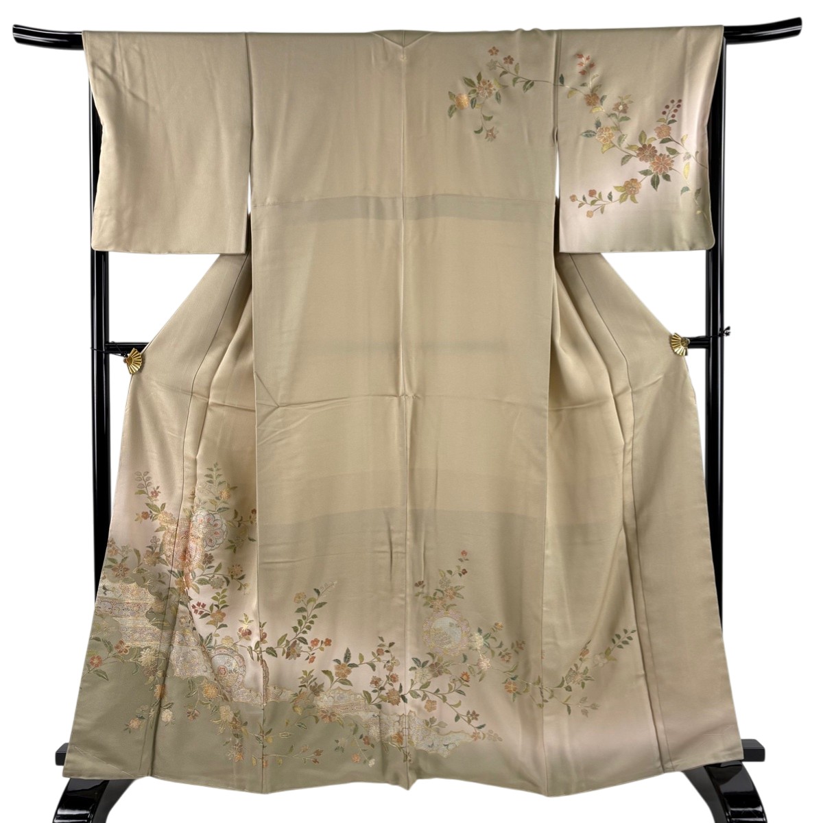 【美品】 訪問着 身丈164cm 裄丈67cm M 袷 華文 草花 銀通し 金銀彩 ベージュ 正絹 名品 一つ紋 【中古】