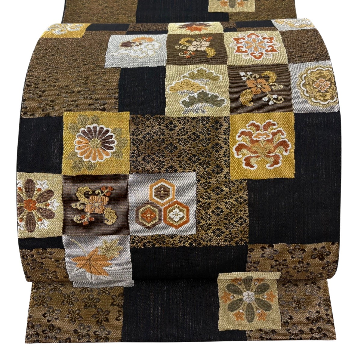 【美品】 袋帯 名品 草花 華文 金銀糸 刺繍 黒 六通 正絹 【中古】 11,060円