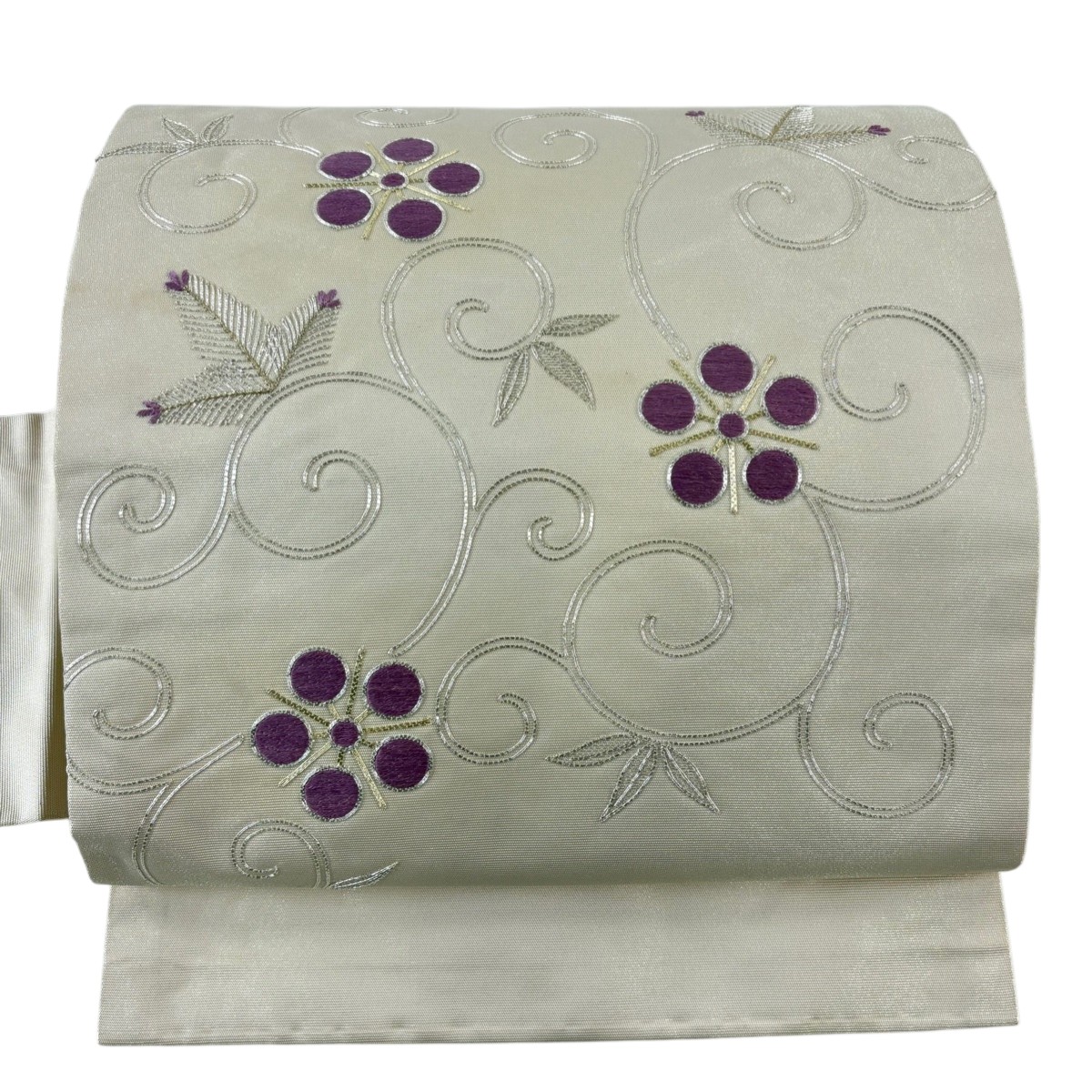 名古屋帯 名品 帝王紫 落款あり 関西仕立て 松竹梅 金銀糸 箔 クリーム 正絹 【中古】