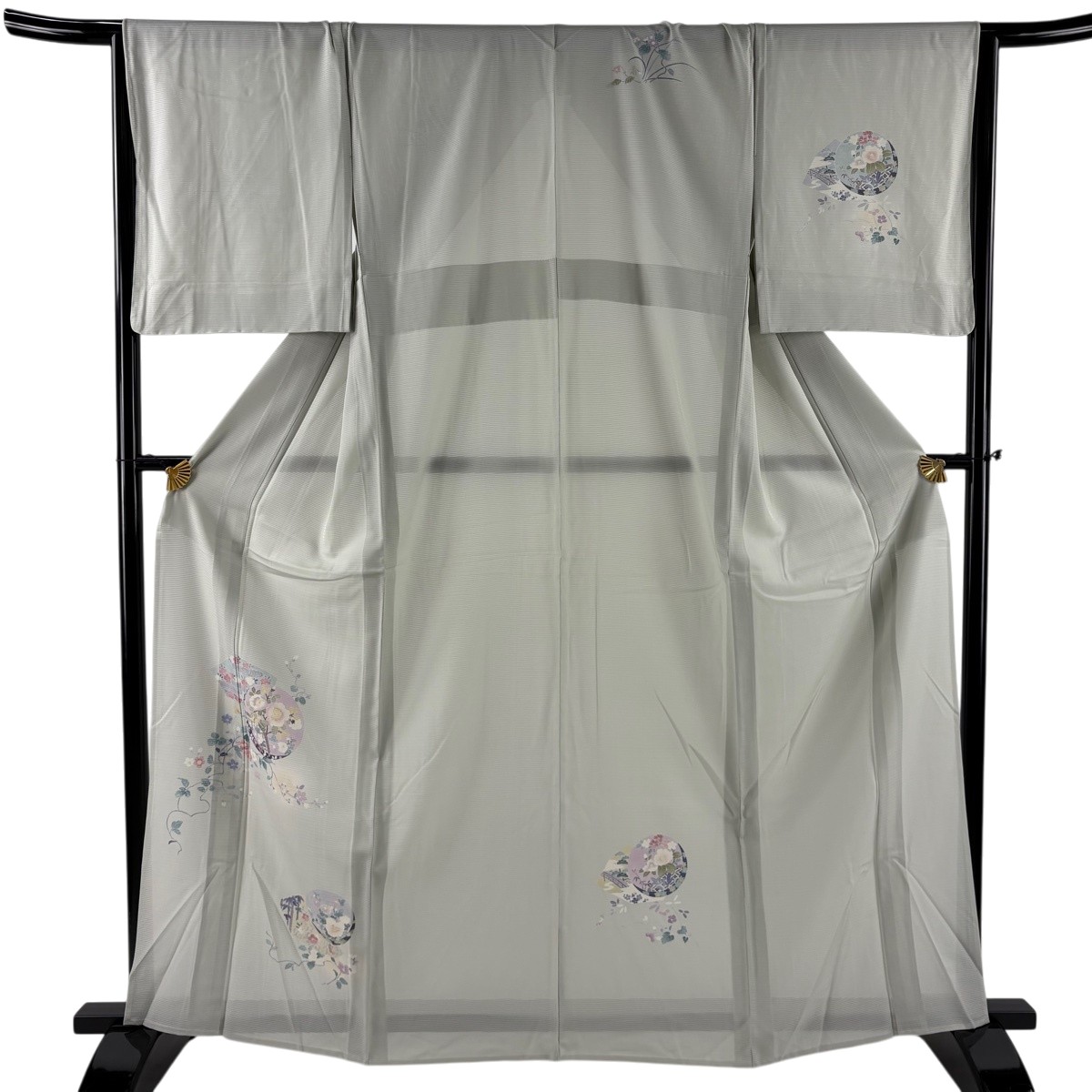 付下げ 身丈164cm 裄丈67cm M 薄物 絽 草花 流水 ぼかし 薄緑 正絹 秀品 【中古】