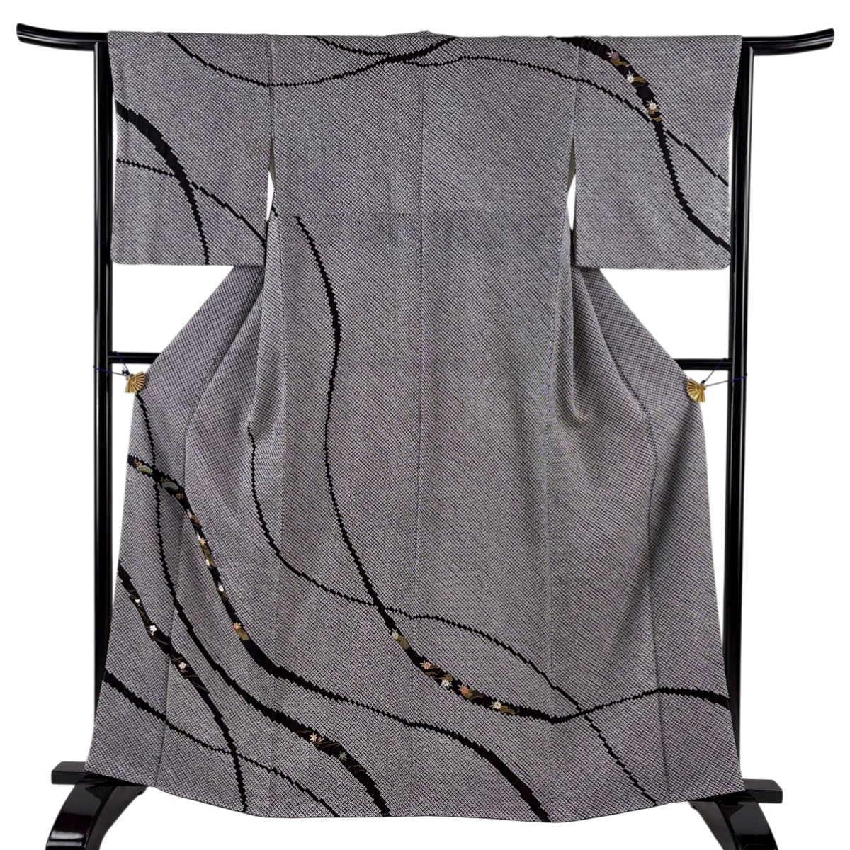 【美品】 訪問着 身丈163cm 裄丈63.5cm S 袷 ますいわ屋 草花 総絞り 刺繍 黒灰 正絹 名品 【中古】