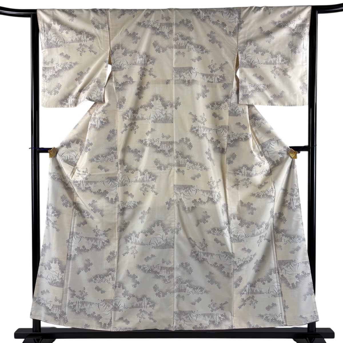 【美品】 紬 身丈157cm 裄丈63.5cm S 袷 草花 ベージュ 正絹 秀品 【中古】