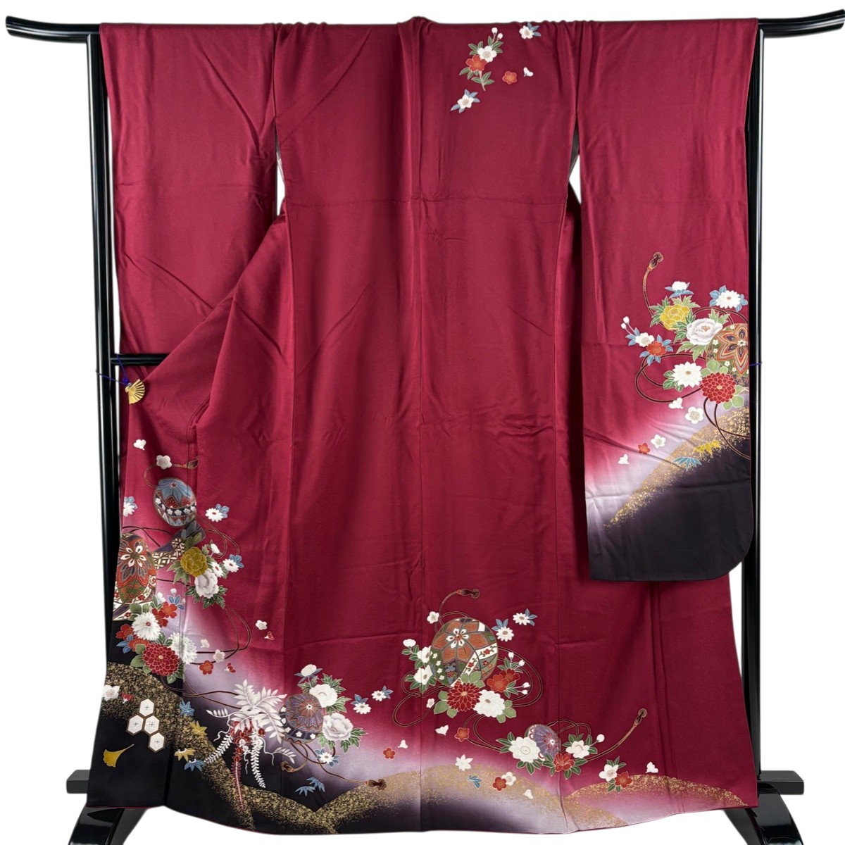 振袖 身丈167.5cm 裄丈67cm M 袷 鞠 牡丹 金彩 ぼかし 赤紫 正絹 秀品 【中古】