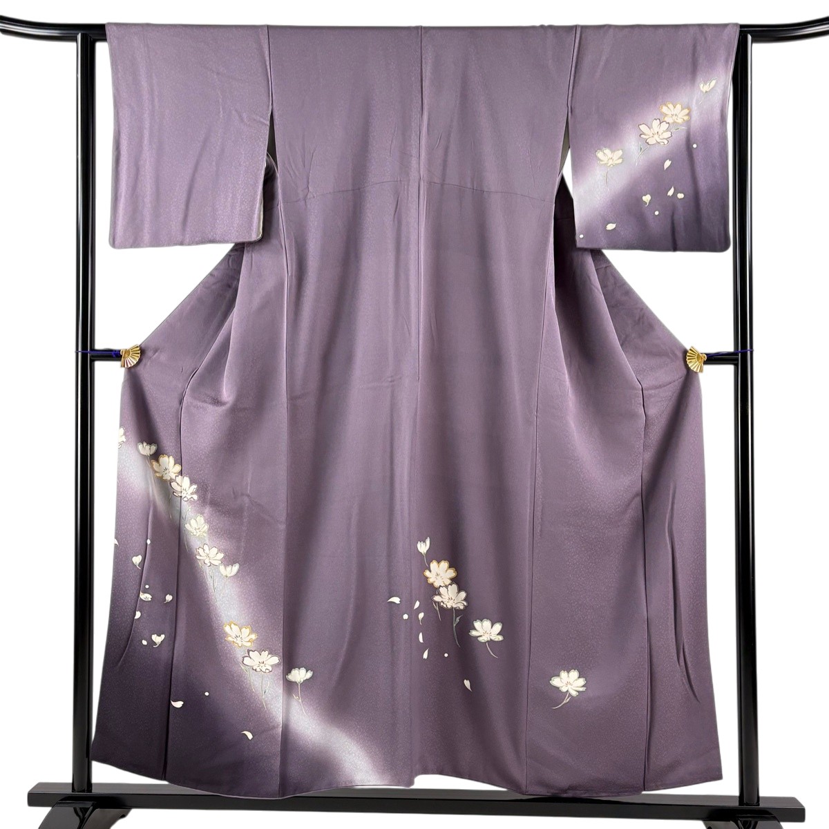 付下げ 身丈155cm 裄丈64cm M 袷 草花 花びら 金彩 ぼかし 灰紫 正絹 秀品 【中古】