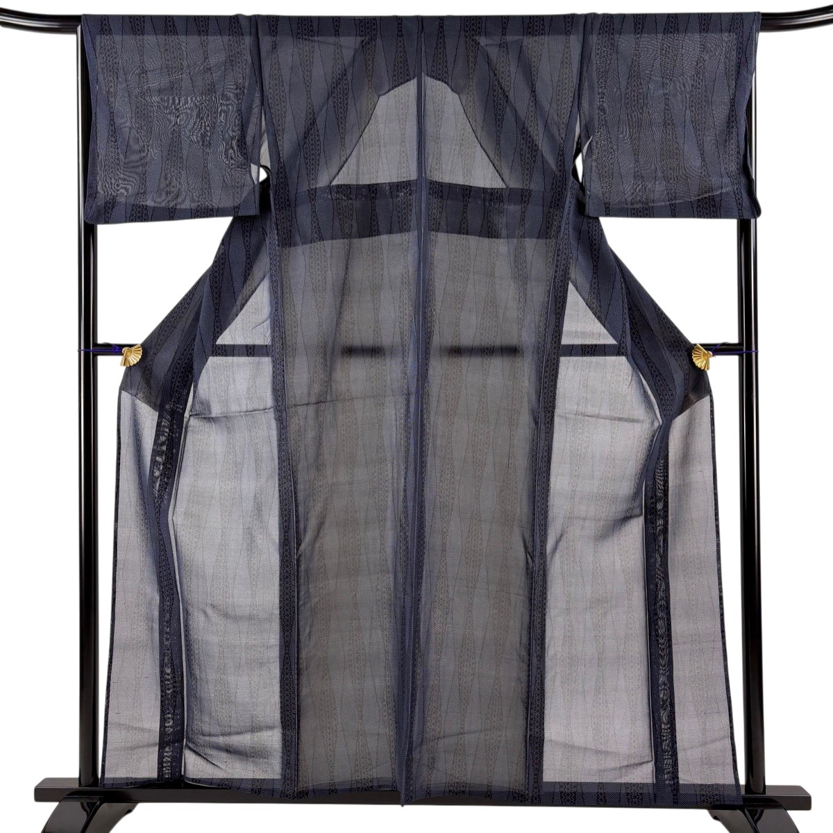 紬 身丈159cm 裄丈66.5cm M 薄物 夏紬 幾何学 亀甲絣 濃紺 正絹 秀品 【中古】