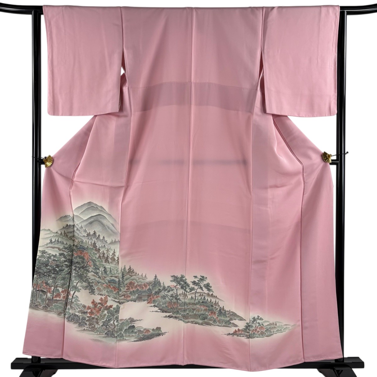色留袖 身丈158cm 裄丈63cm S 袷 樹木 山並み ぼかし 銀糸 ピンク 正絹 秀品 【中古】