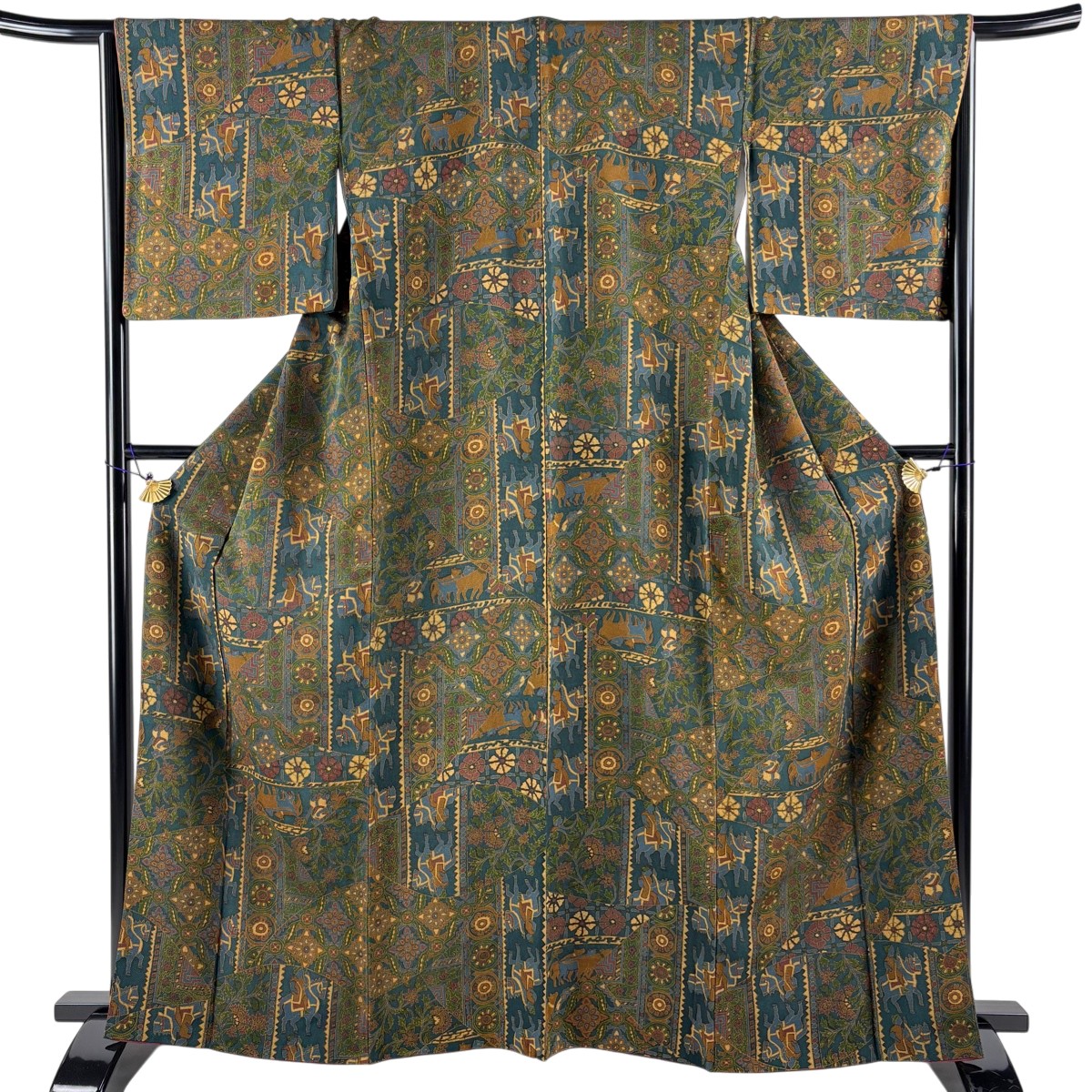 【美品】 小紋 身丈164.5cm 裄丈66cm M 袷 草花 狩猟文 縮緬 深緑 正絹 秀品 【中古】