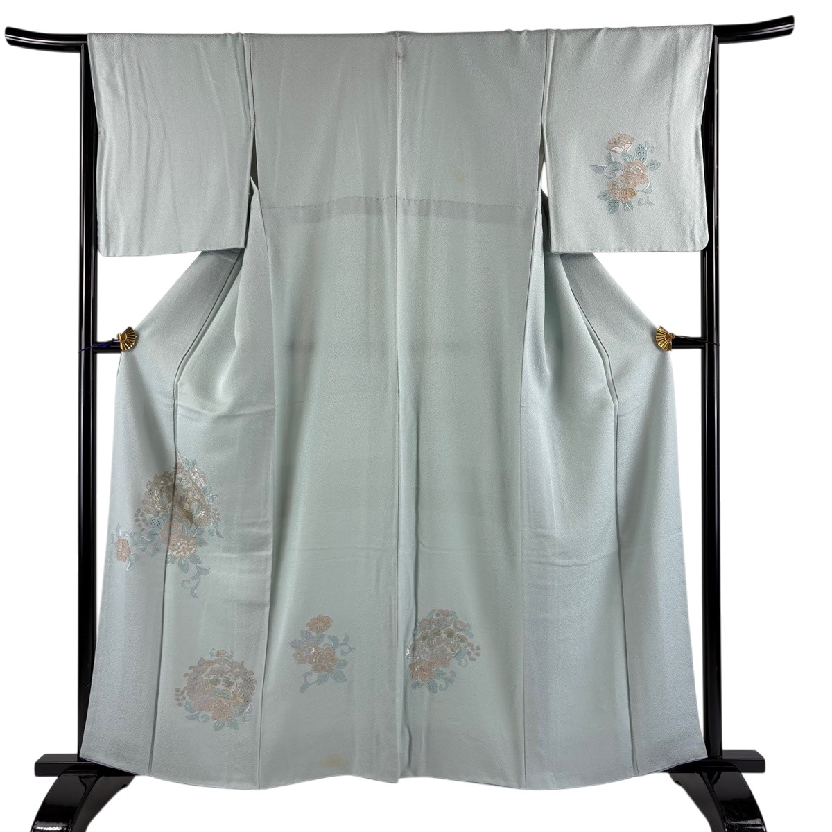 付下げ 身丈160.5cm 裄丈65cm M 袷 向かい鳥 花唐草 金糸 刺繍 水色 正絹 秀品 一つ紋 【中古】