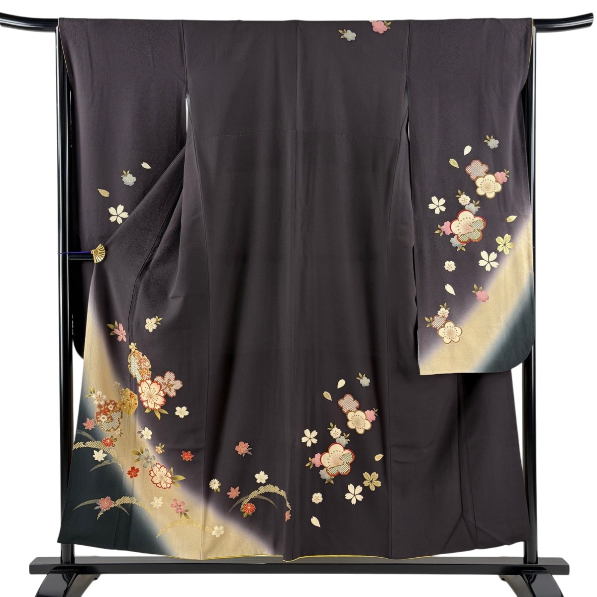【美品】 振袖 身丈155cm 裄丈66cm M 袷 雪輪 桜 箔 金彩 茶紫 正絹 秀品 【中古】