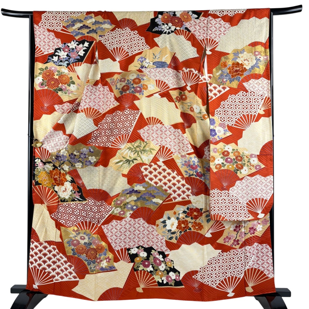 振袖 身丈163cm 裄丈66cm M 袷 扇 草花 金糸 金彩 朱色 正絹 秀品 【中古】