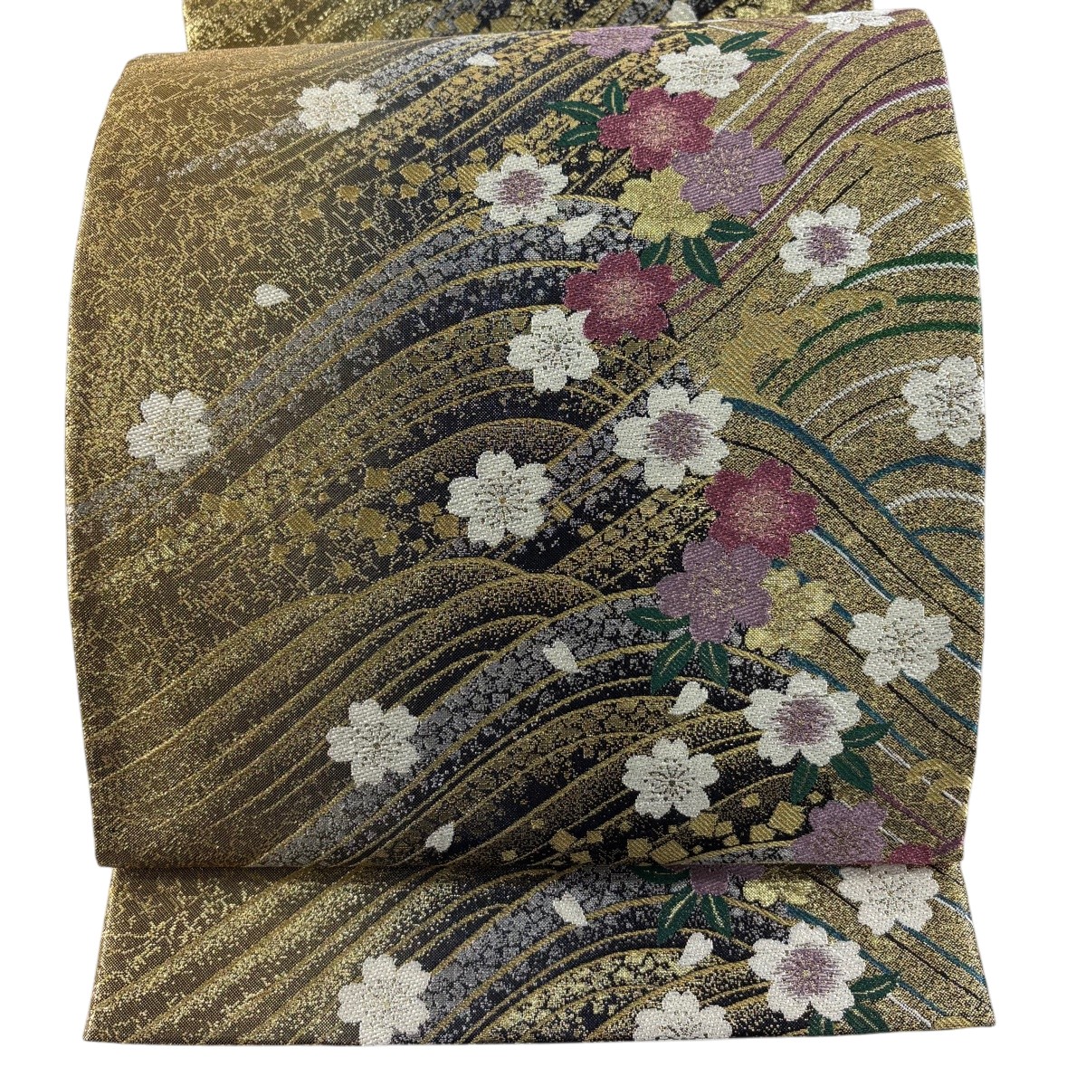 【美品】 袋帯 秀品 桜 波頭 金糸 刺繍 金色 六通 正絹 【中古】