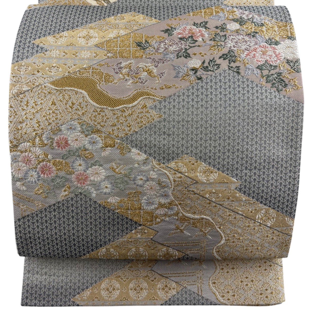 【美品】 袋帯 秀品 松皮菱 動物 金糸 灰色 六通 正絹 【中古】