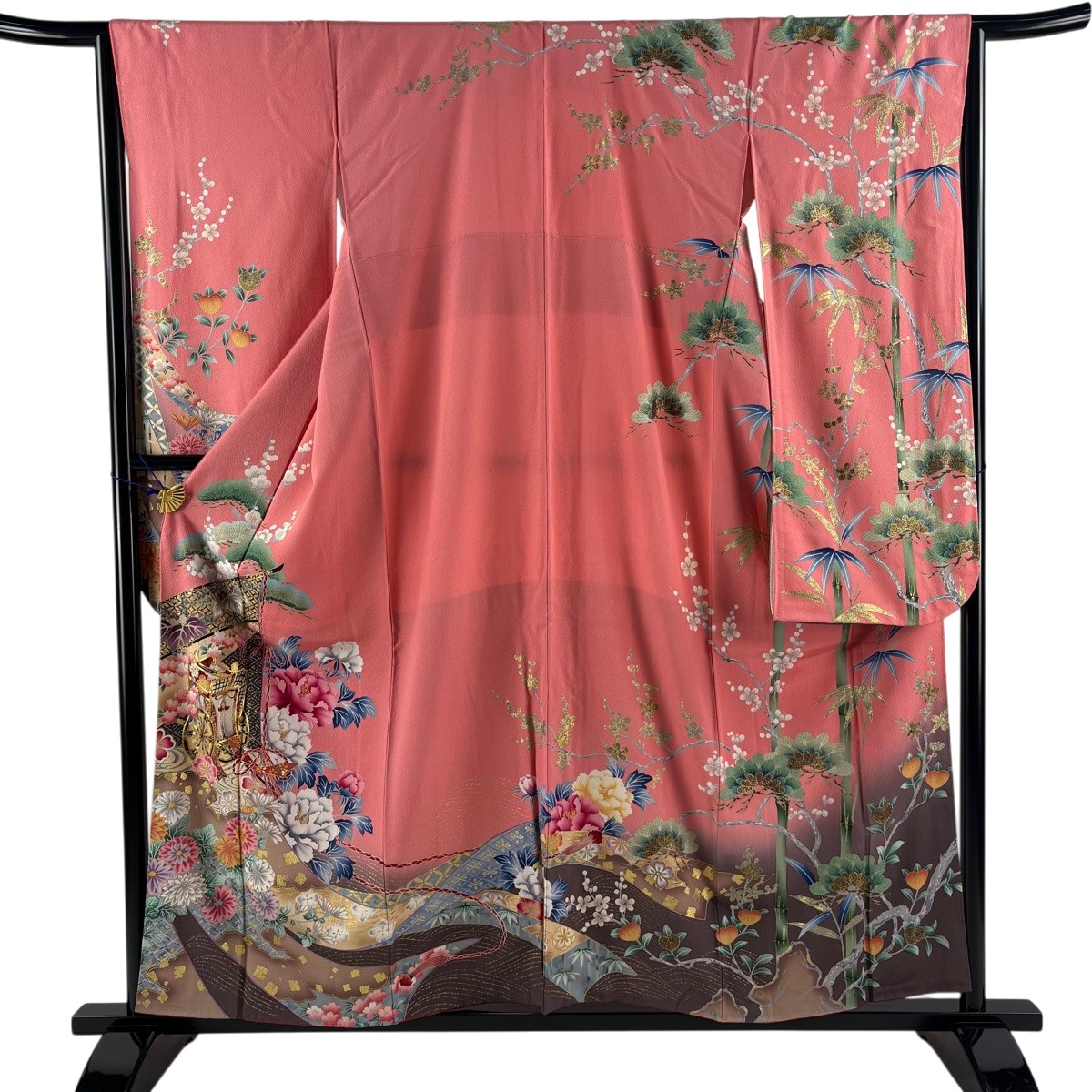 振袖 身丈157cm 裄丈65cm M 袷 御所車 草花 金糸 金彩 ピンク 正絹 秀品 【中古】