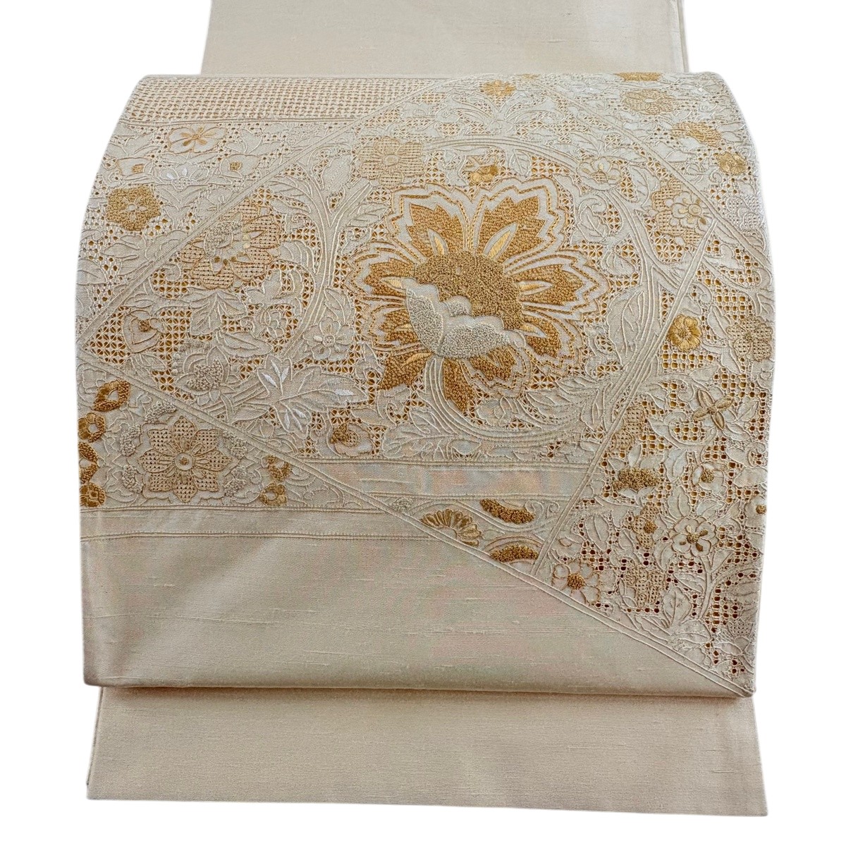 袋帯 名品 紬地 花唐草 草花 刺繍 ベージュ お太鼓柄 正絹 【中古】