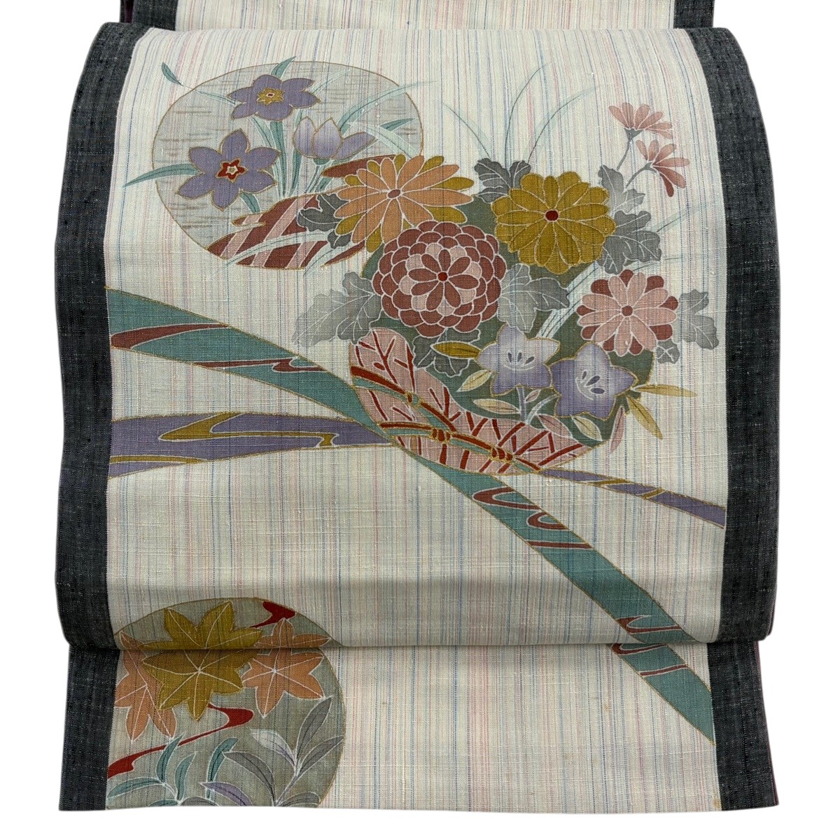 袋帯 秀品 落款あり 紬地 草花 流水 金彩 灰白 お太鼓柄 正絹 【中古】