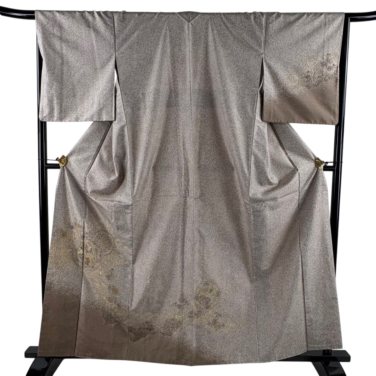 【美品】 付下げ 身丈161.5cm 裄丈66.5cm M 袷 紬地 鏡裏文 草花 刺繍 染め分け 薄茶色 正絹 名品 【中古】