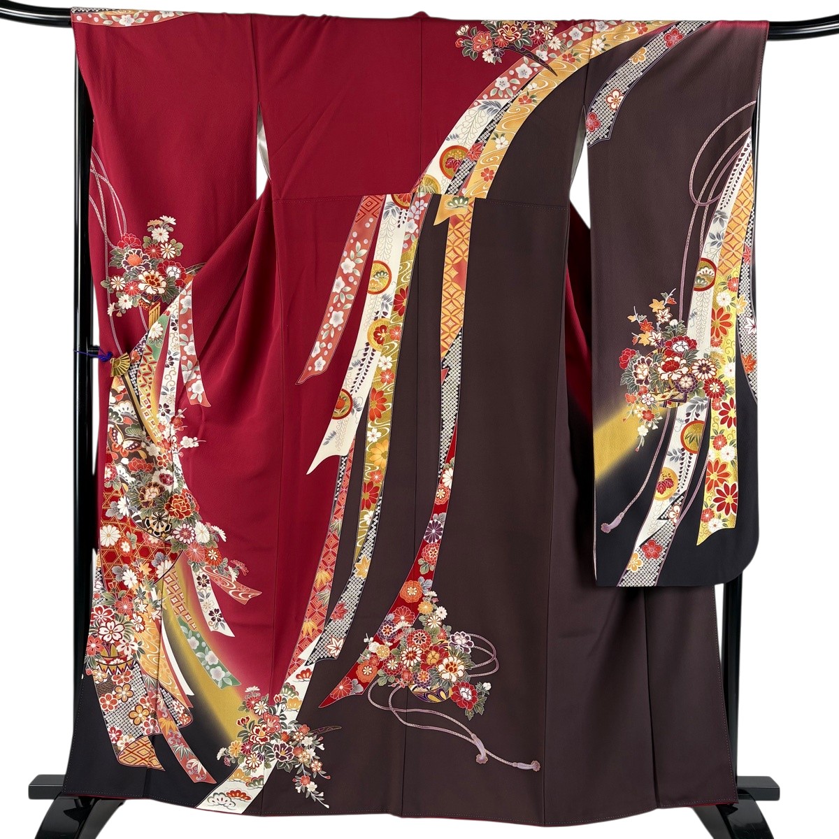 振袖 身丈161cm 裄丈67cm M 袷 草花 熨斗 金糸 金彩 赤 正絹 秀品 【中古】