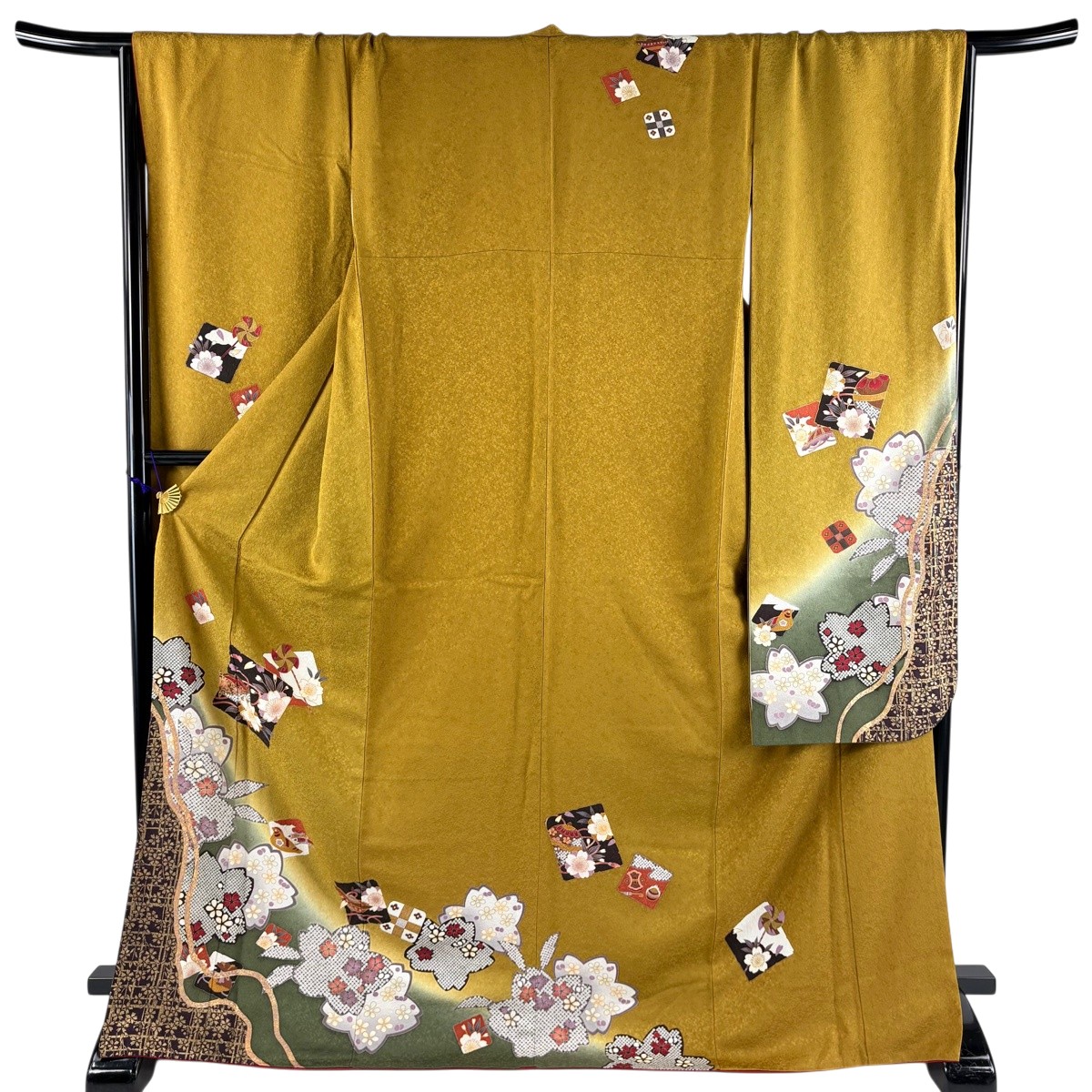 振袖 身丈171.5cm 裄丈67cm M 袷 桜 糸巻き 金糸 金彩 山吹茶色 正絹 秀品 【中古】