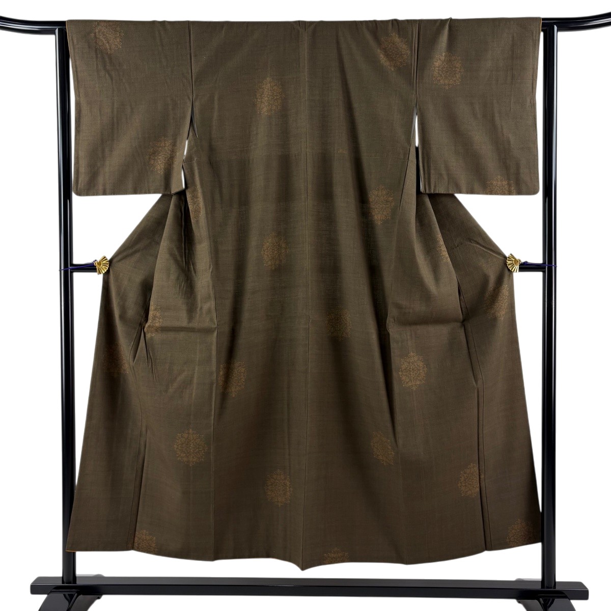 紬 身丈151.5cm 裄丈64cm M 袷 華文 茶緑色 正絹 秀品 【中古】