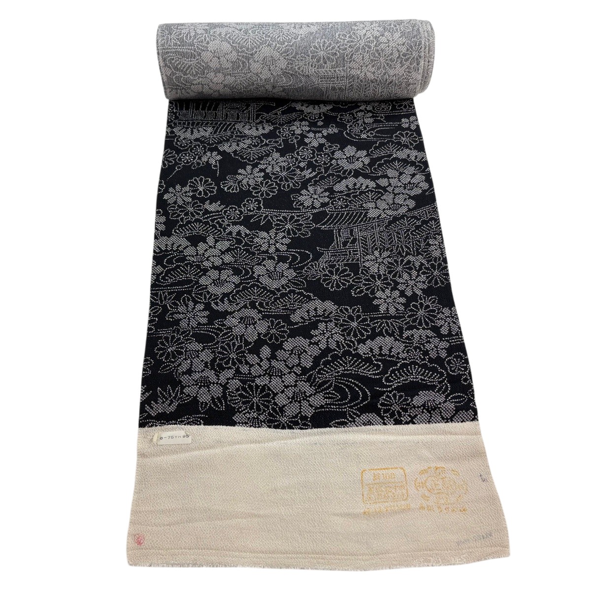 反物 秀品 小紋 松竹梅 流水 縮緬 黒 正絹 【中古】