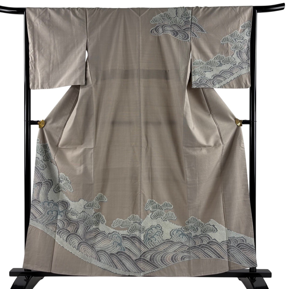 【美品】 訪問着 身丈160cm 裄丈65.5cm M 袷 紬地 波頭 笠松 絞り 薄小豆 正絹 名品 【中古】