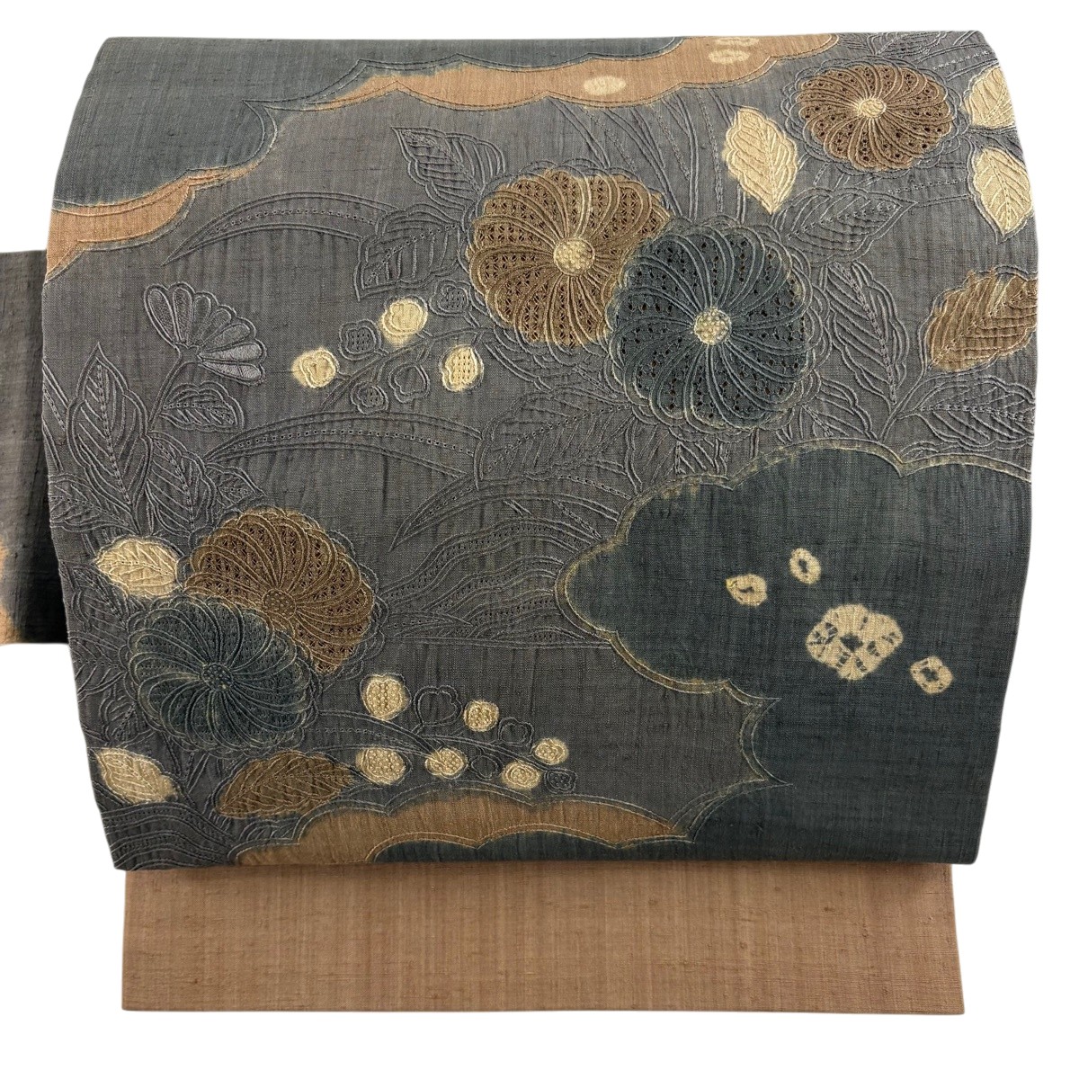 【美品】 名古屋帯 秀品 紬地 草花 雲文 刺繍 絞り 灰緑 正絹 【中古】