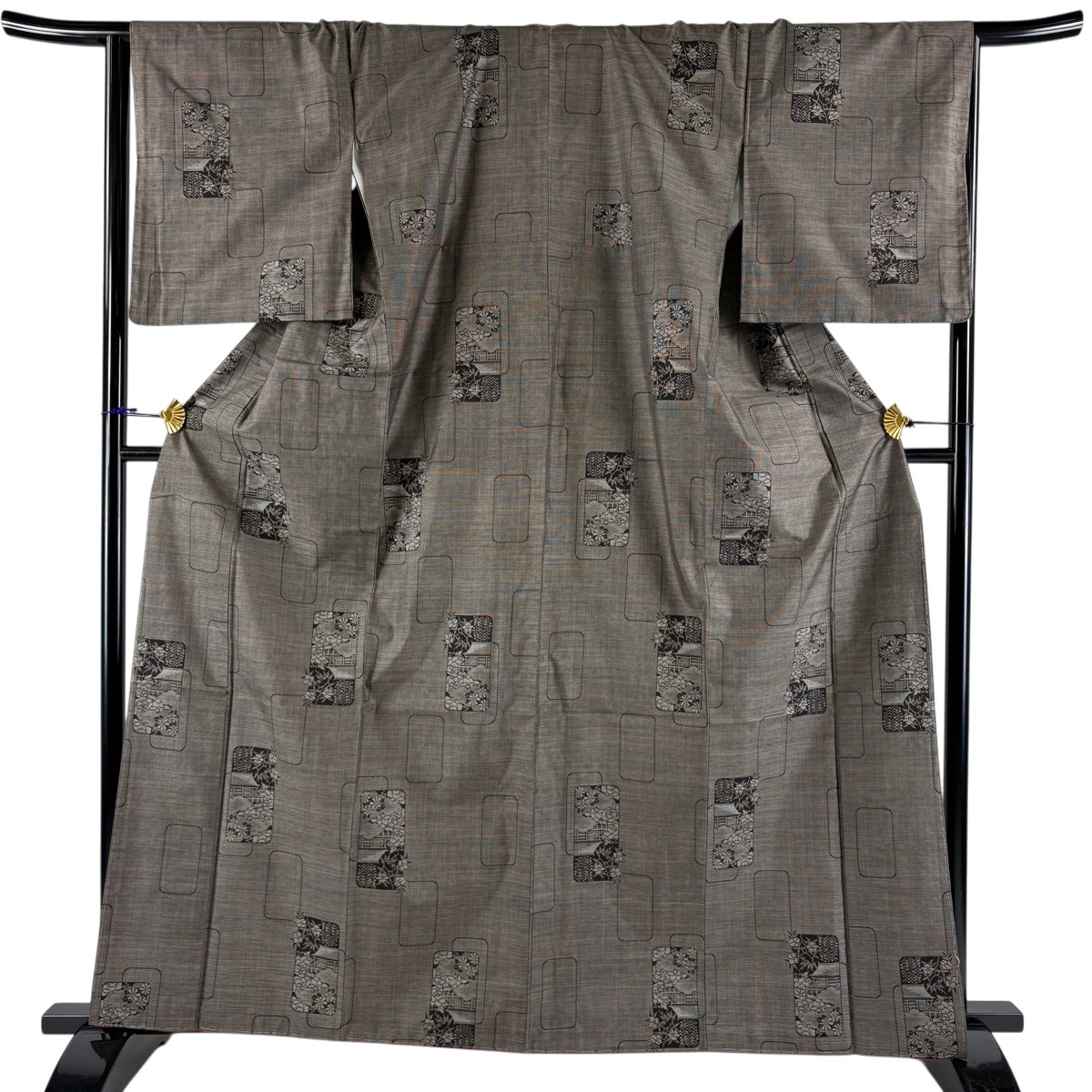 【美品】 紬 身丈164.5cm 裄丈66cm M 袷 草花 家屋 焦茶色 正絹 秀品 【中古】