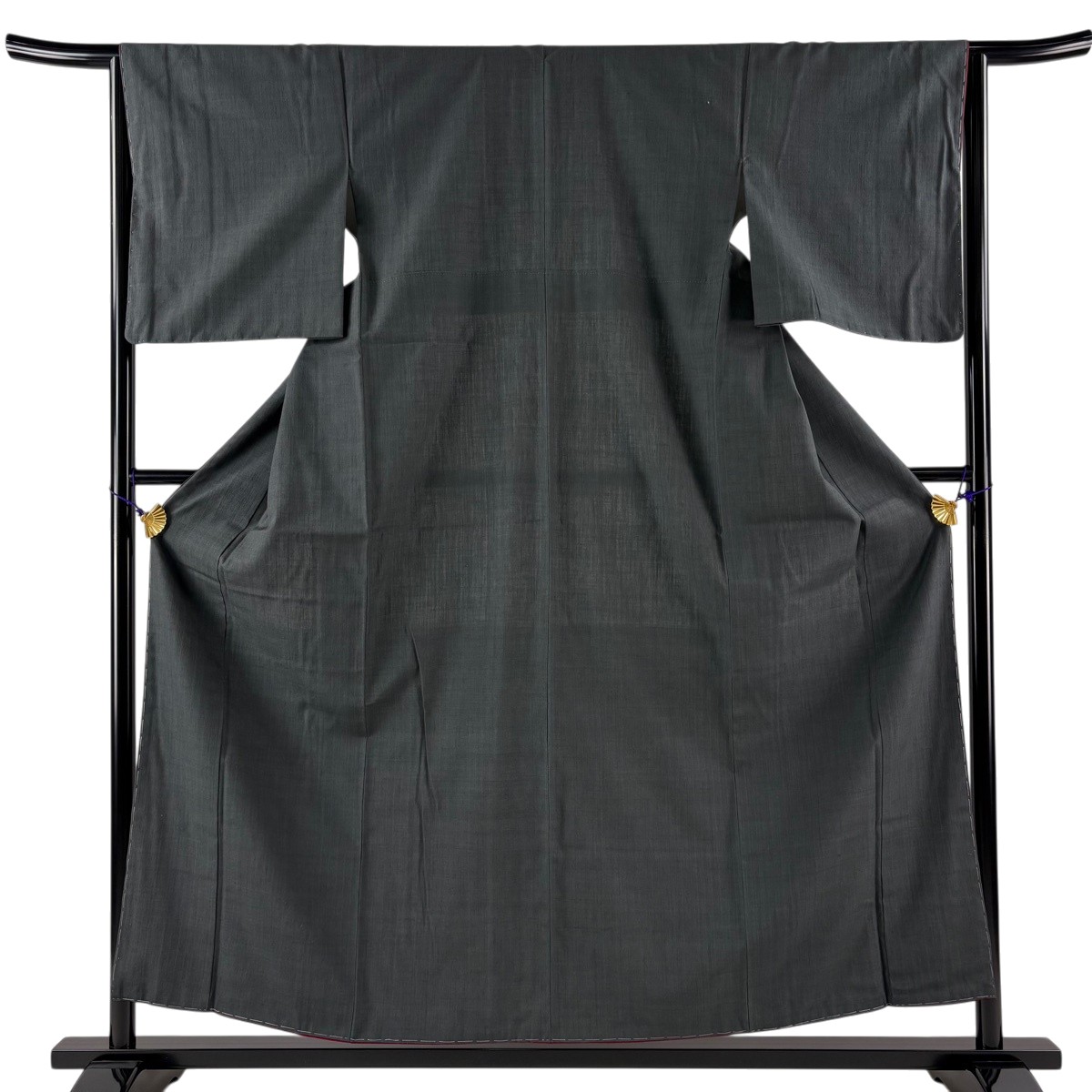 【美品】 結城紬 身たけ157糎 裄丈65糎 M 袷 発祥地結城紬 赤八掛 やまと 証紙あり 墨色 正絹 珠玉 【中古】
