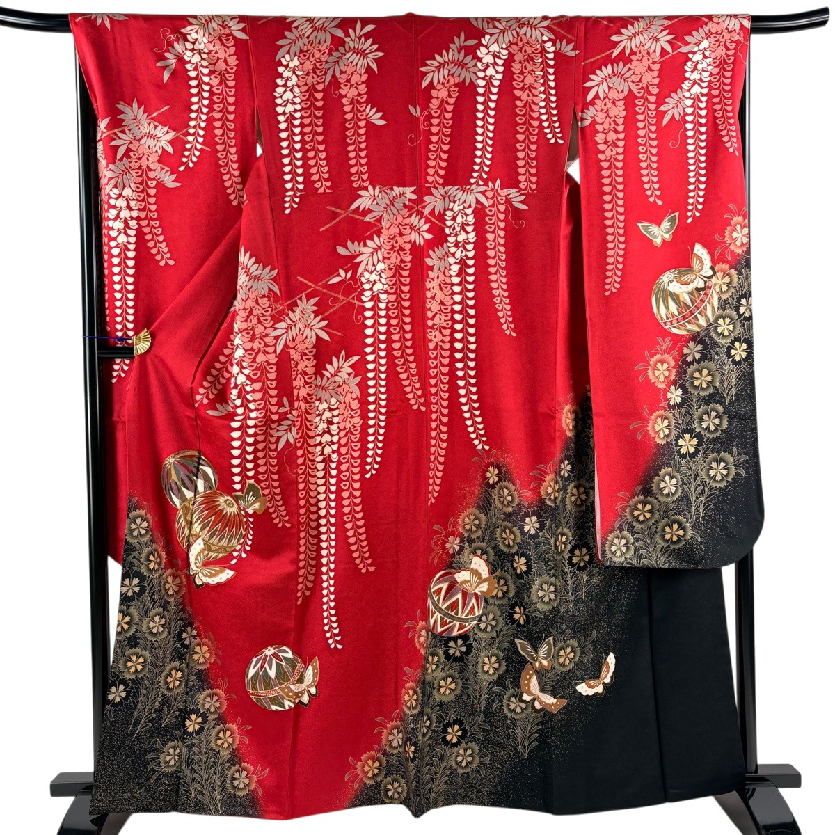 【美品】 振袖 身の丈163.5珊 裄丈66珊 M 袷 手鞠 蝶 金彩 金糸 赤 正絹 神品 【中古】 msp50