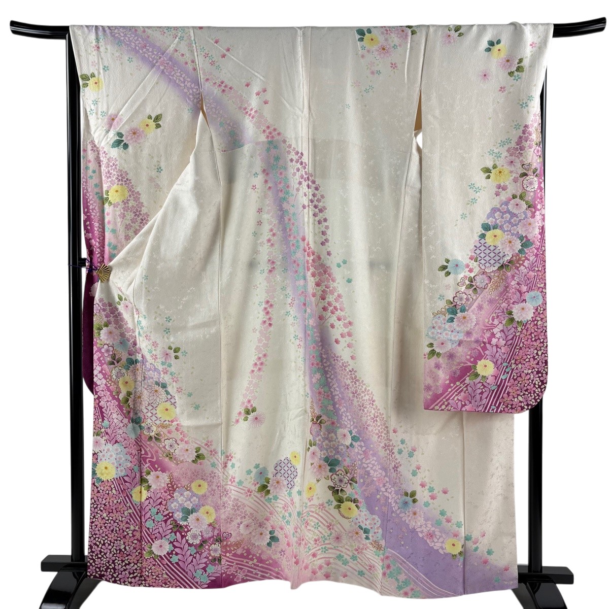【美品】 振袖 身たけ162糎 裄丈66.5糎 M 袷 菊 被子植物 銀通し 箔 皮膚軟化剤 正絹 珠玉 【中古】 msp30