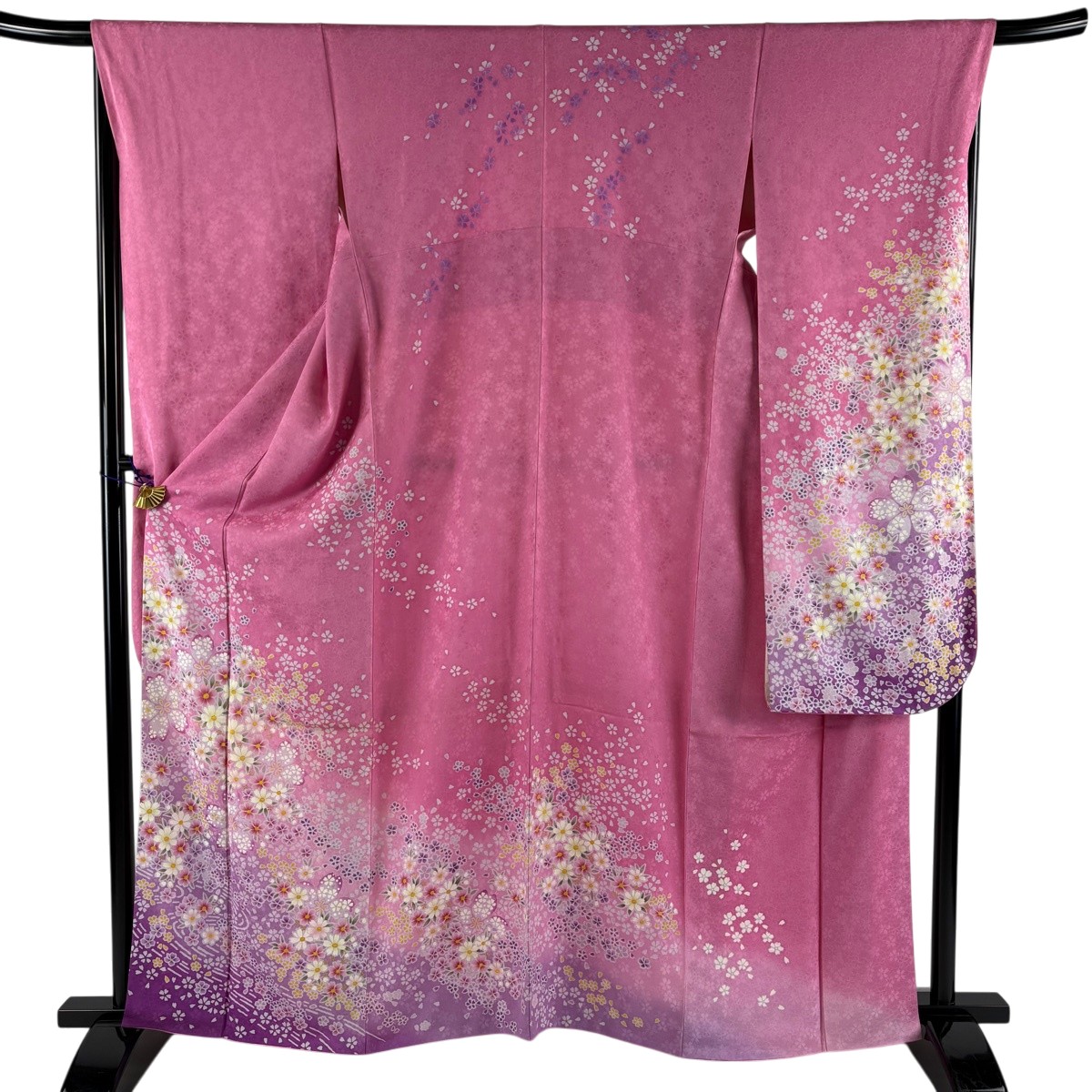 【美品】 振袖 身の丈161糎 裄丈68糎 L 袷 桜 顕花植物 金彩 ぼかし サクラ色 正絹 秀品 【中古】 msp30