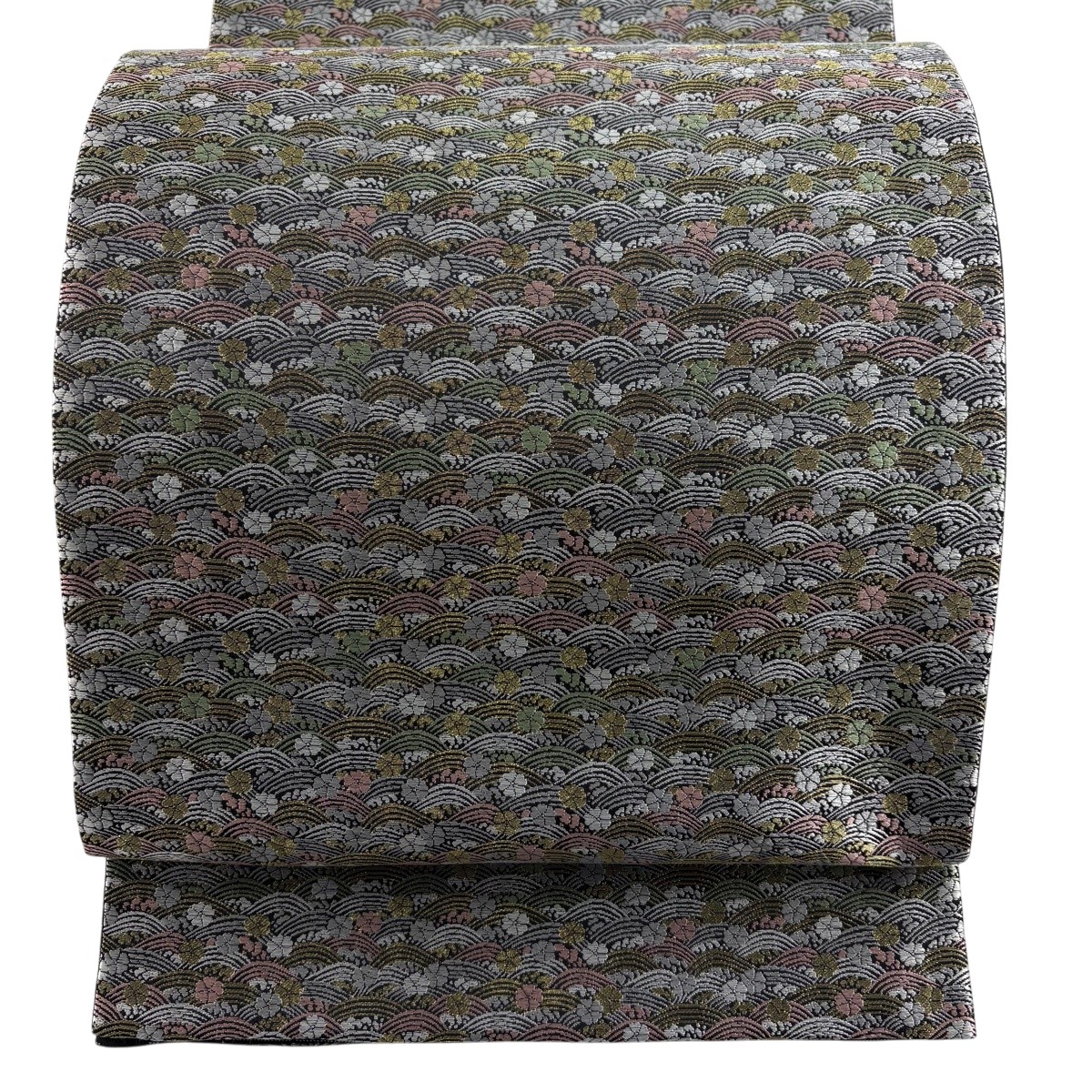 袋帯 神品 桜 青海波 金糸 黒 全通 正絹 【中古】 msp30
