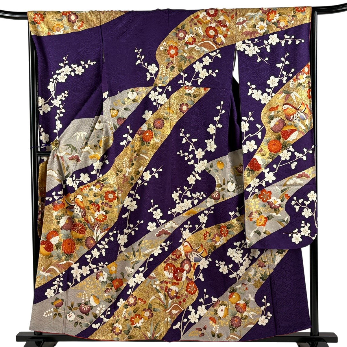 【美品】 振袖 身の丈157.5珊 裄丈66.5珊 M 袷 鴛鴦 顕花植物 金糸 現ナマ彩 濃紫 正絹 秀品 【中古】 msp30