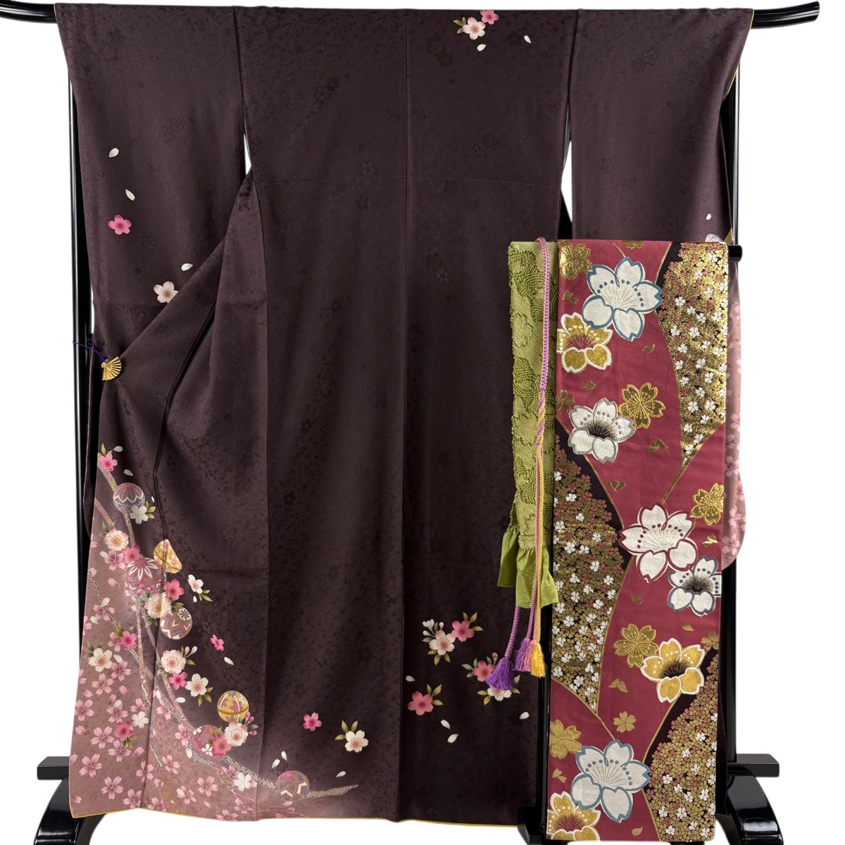 【美品】 振袖 身たけ168糎 裄丈68.5糎 L 袷 袋帯フルセット 手鞠 桜 ラメ 金彩 茶紫 正絹 秀品 【中古】