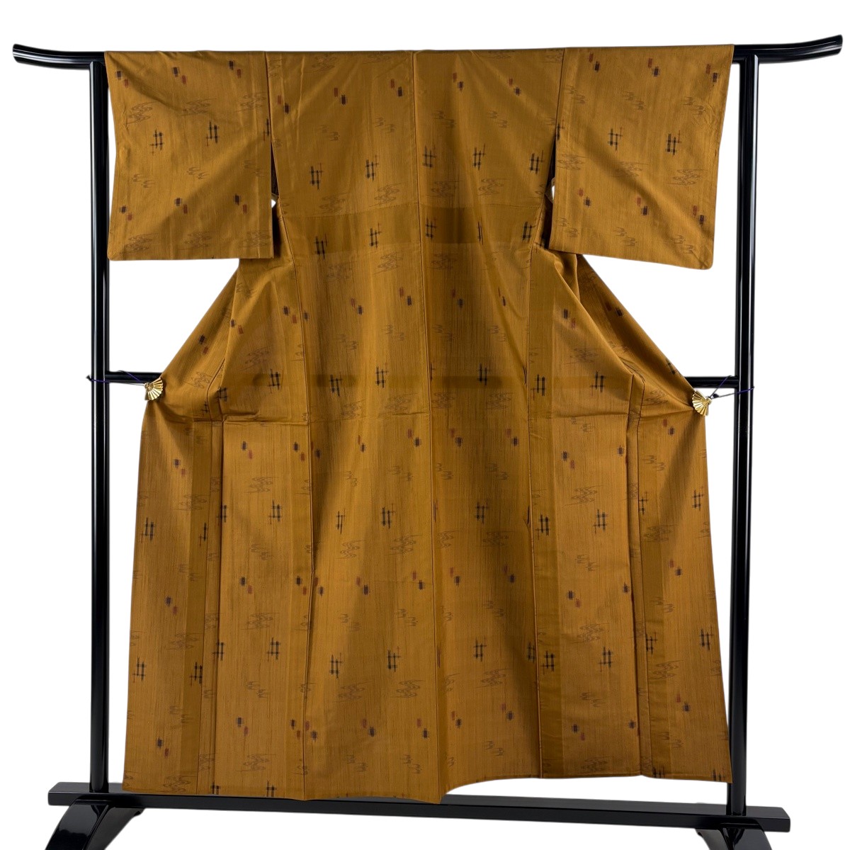 【美品】 紬 身たけ155糎 裄丈62糎 S 単衣 井桁絣 燕 山吹赤銅色 正絹 秀品 【中古】 msp30