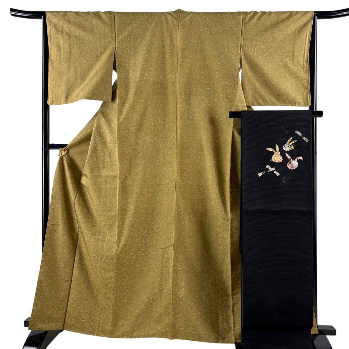 【美品】 小紋 身たけ163.5糎 裄丈64糎 M 袷 紬地 袋帯仕掛ける 幾何学学飾りつけ 茶緑であること 正絹 名曲 【中古】