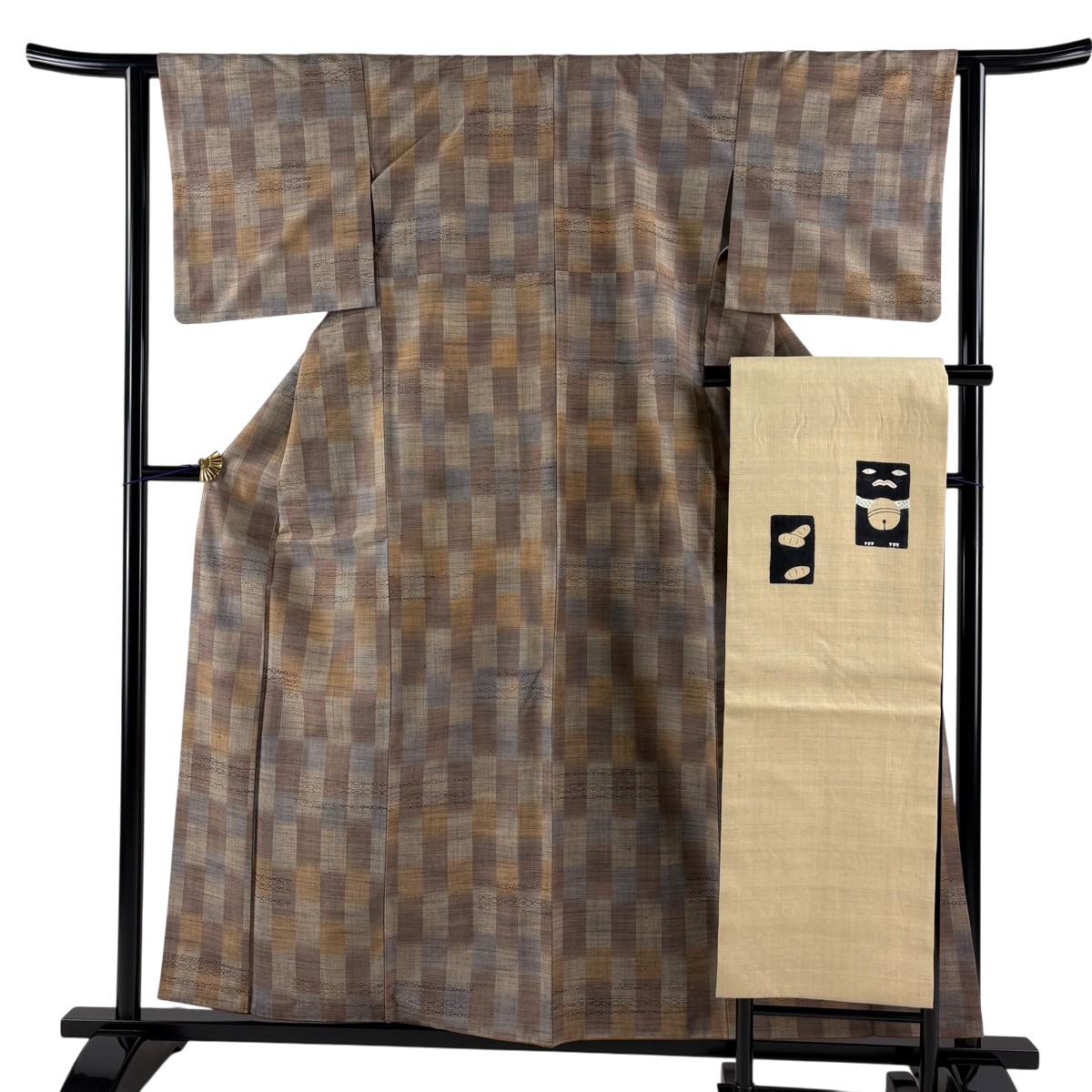 【美品】 紬 身たけ157糎 裄丈62糎 S 袷 名古屋帯仕掛ける 鈴乃屋 幾何学学 赤銅色 正絹 秀品 【中古】